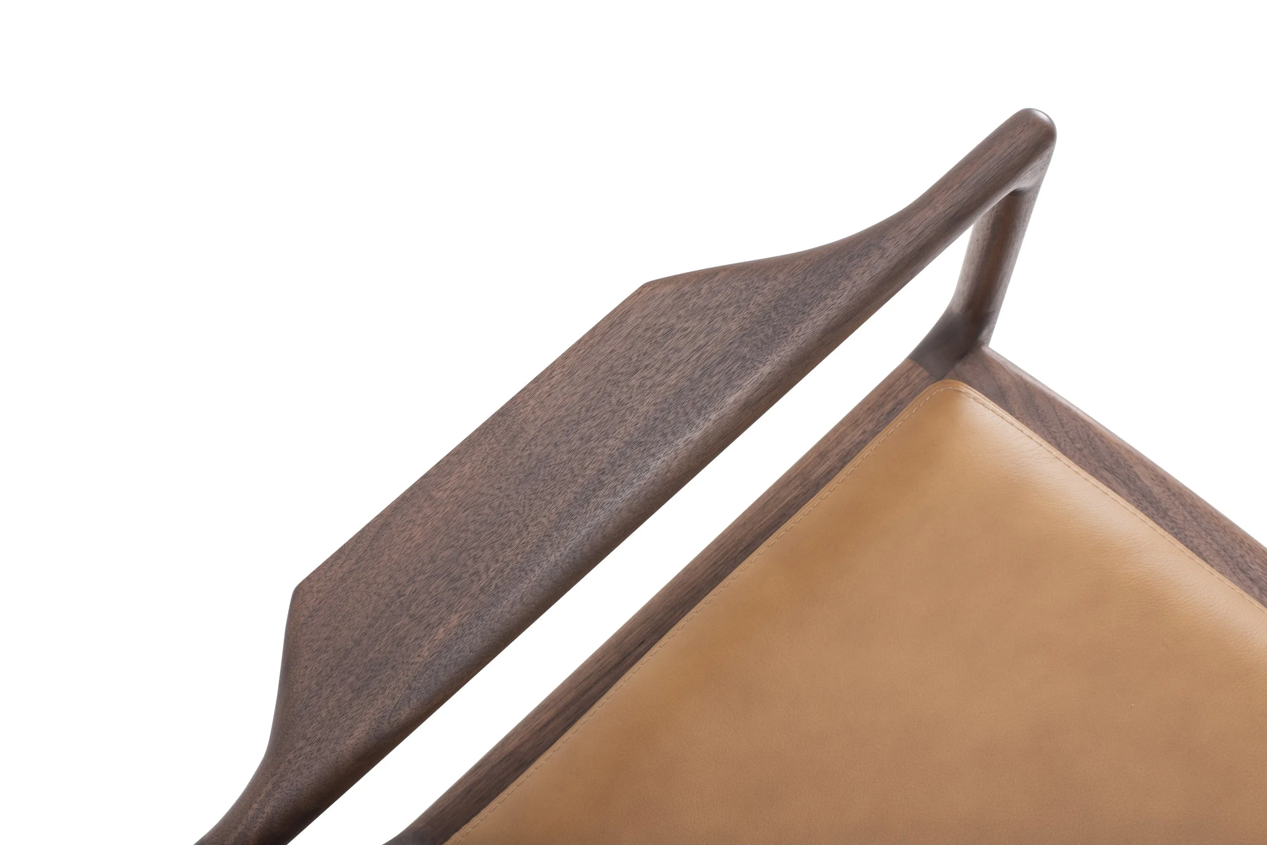 dedo-lounge-chair-walnut-natural-1510-dakar-leather-whisky-2732-5-gazzda (1).jpg