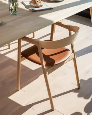 Muna Chair - Oak, Upholstered