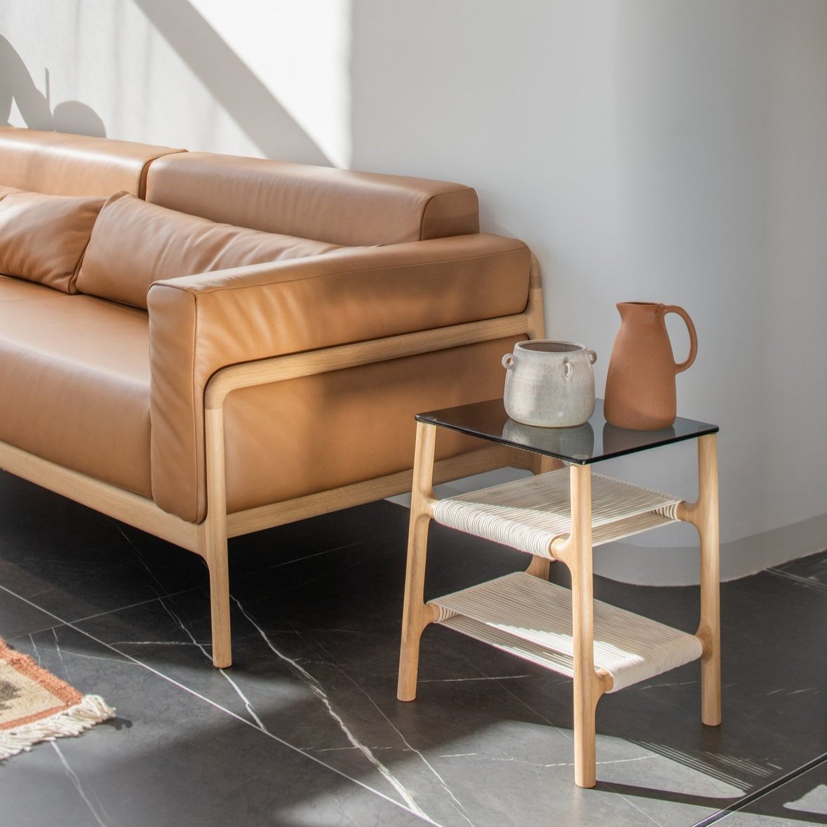 fawn-sofa-fawn-side-table-42x34x46-oak-white-1015-tempered-glass-grey-6-25-gazzda.jpg