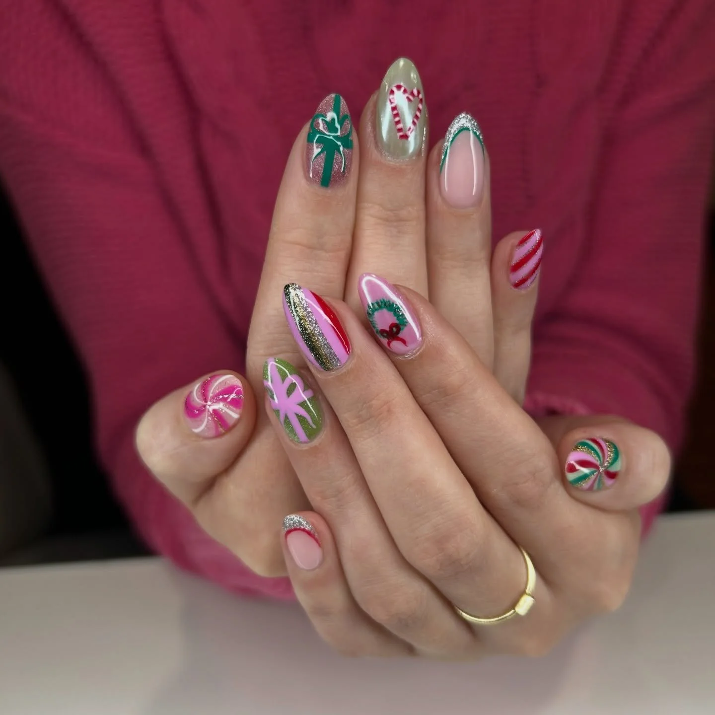 This years Christmas sets✨❄️❤️💚

Follow ⬇️
@krissybeautyboss for daily content and tips/tricks for building your business.

🚨BOOKING LINK IN PROFILE🚨

📍 : 192 Dorchester Blvd., St. Catharines
📱 : 289-990-4700 (please text)
✉️ : krissy@krissysbea