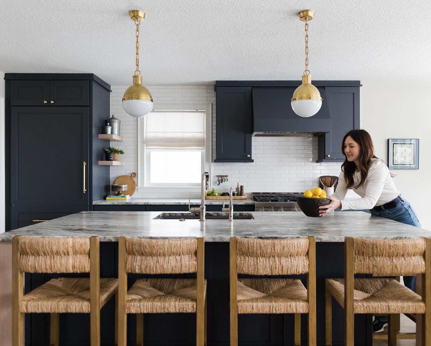 In order to open up the space to feel more airy, we created a pantry room that remains open 99% of the time but allows things to be hidden when desired. The result is much simpler than a wall of cabinets. 

pic . @margaretfrancesphoto 
#boynecove