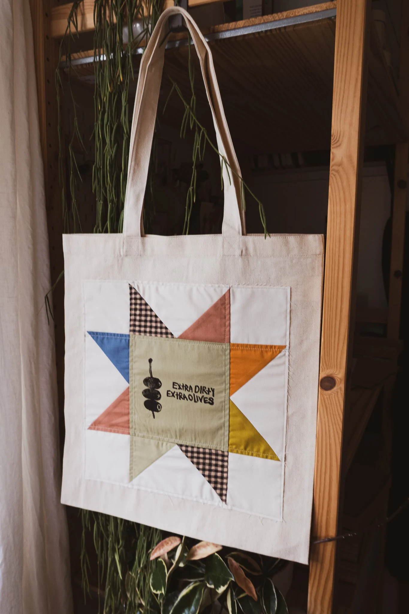 dirtyolives2_totebag_sharellkatelynn.jpg
