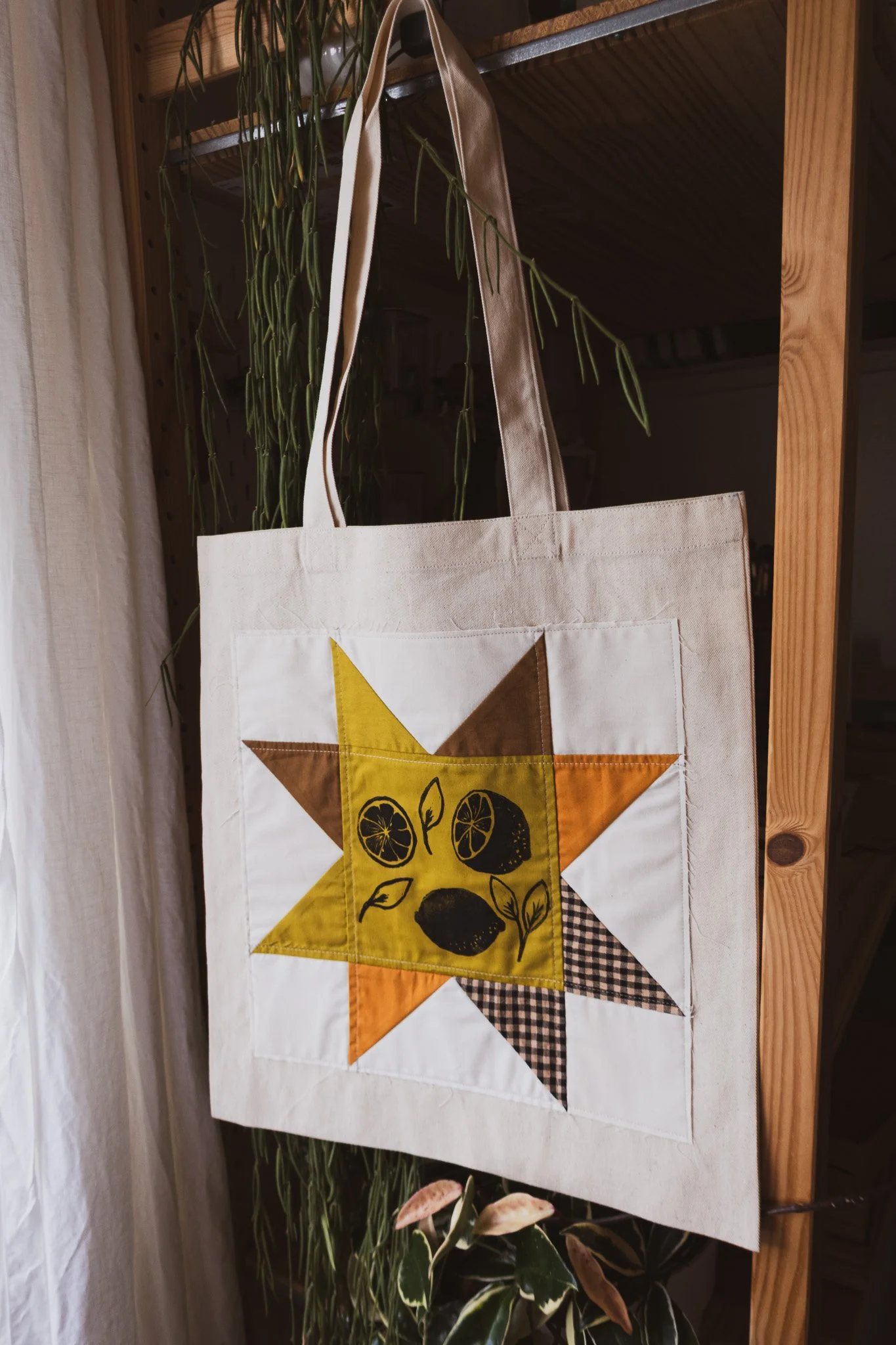 lemon2_totebag_sharellkatelynn.jpg