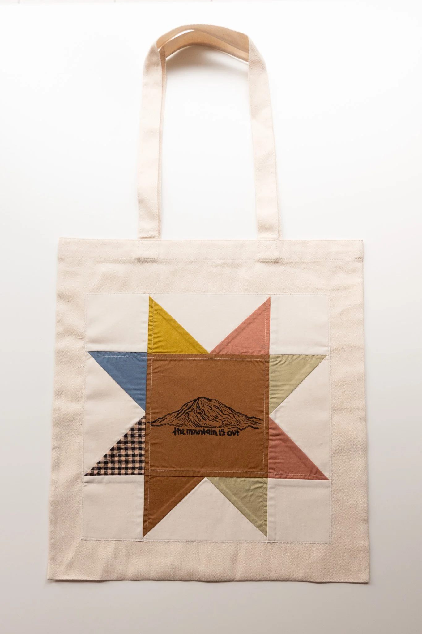mountainbrown_totebag_sharellkatelynn.jpg