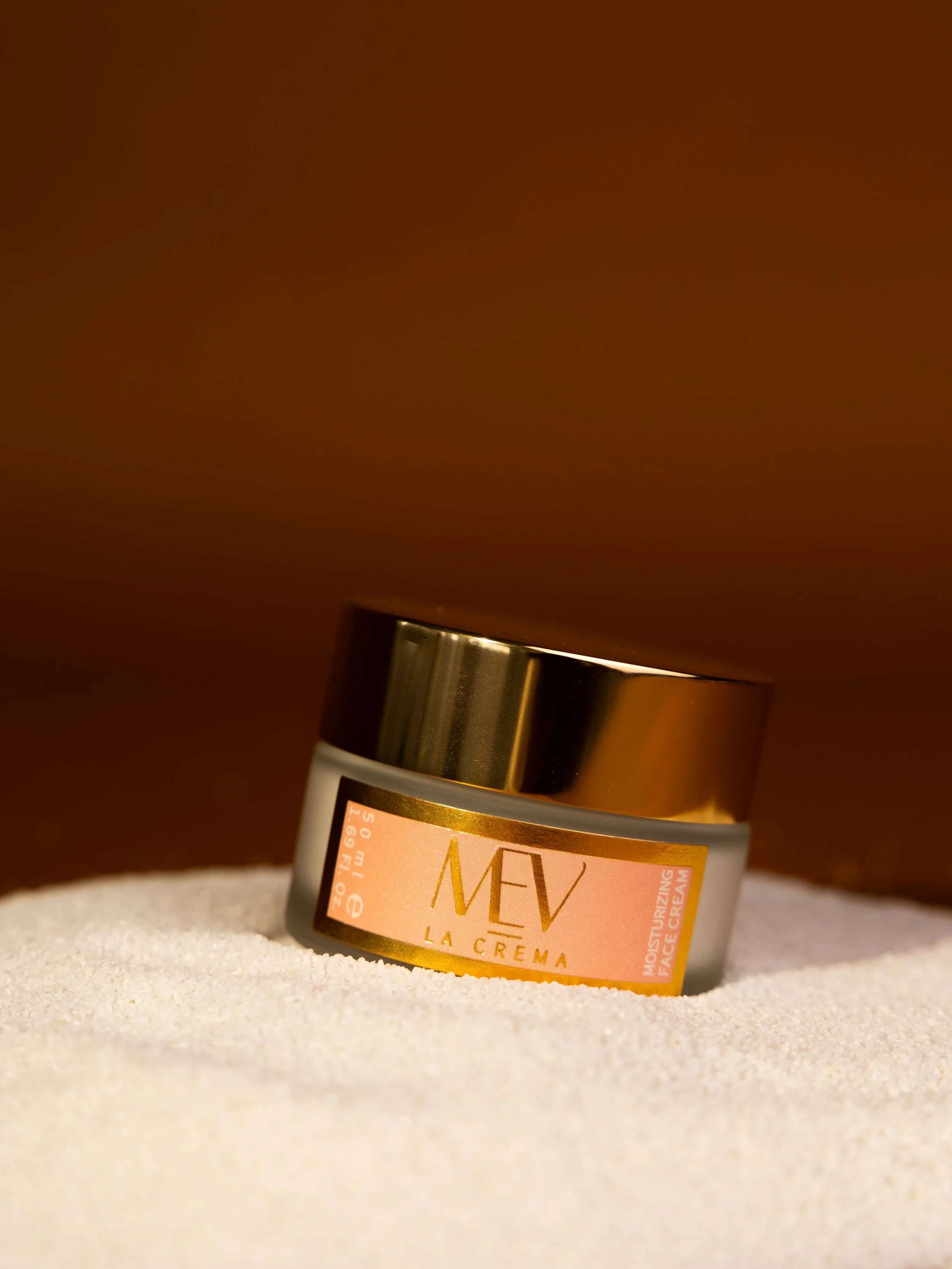 Balanced skin begins with consistency, softness, and care.

A daily ritual designed to restore comfort and natural radiance.

#FreshSkin #GlowRoutine #SkincareMEV #LuxuryBeauty #HealthyGlow