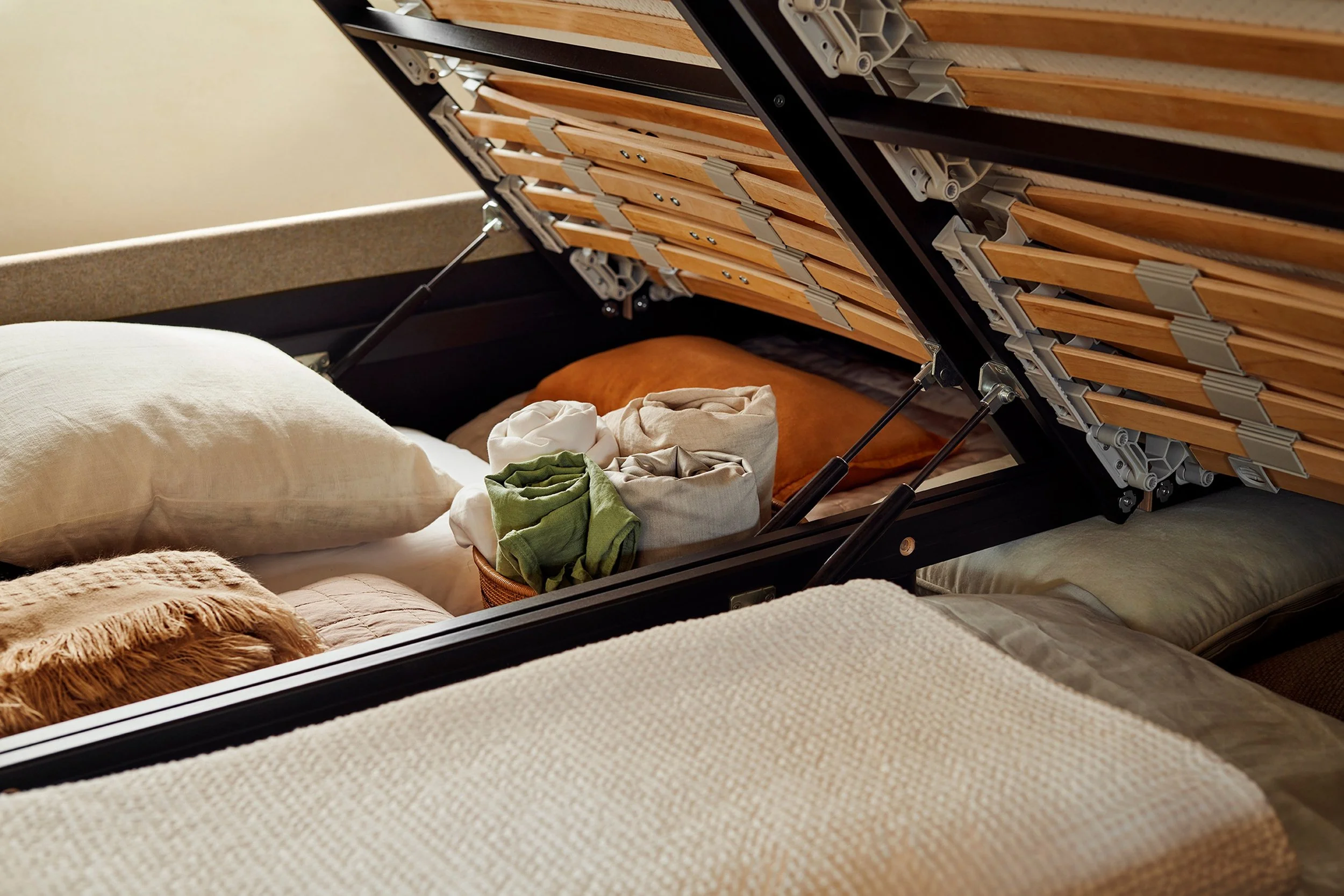 BEKA_STORAGE_BED_04.jpeg