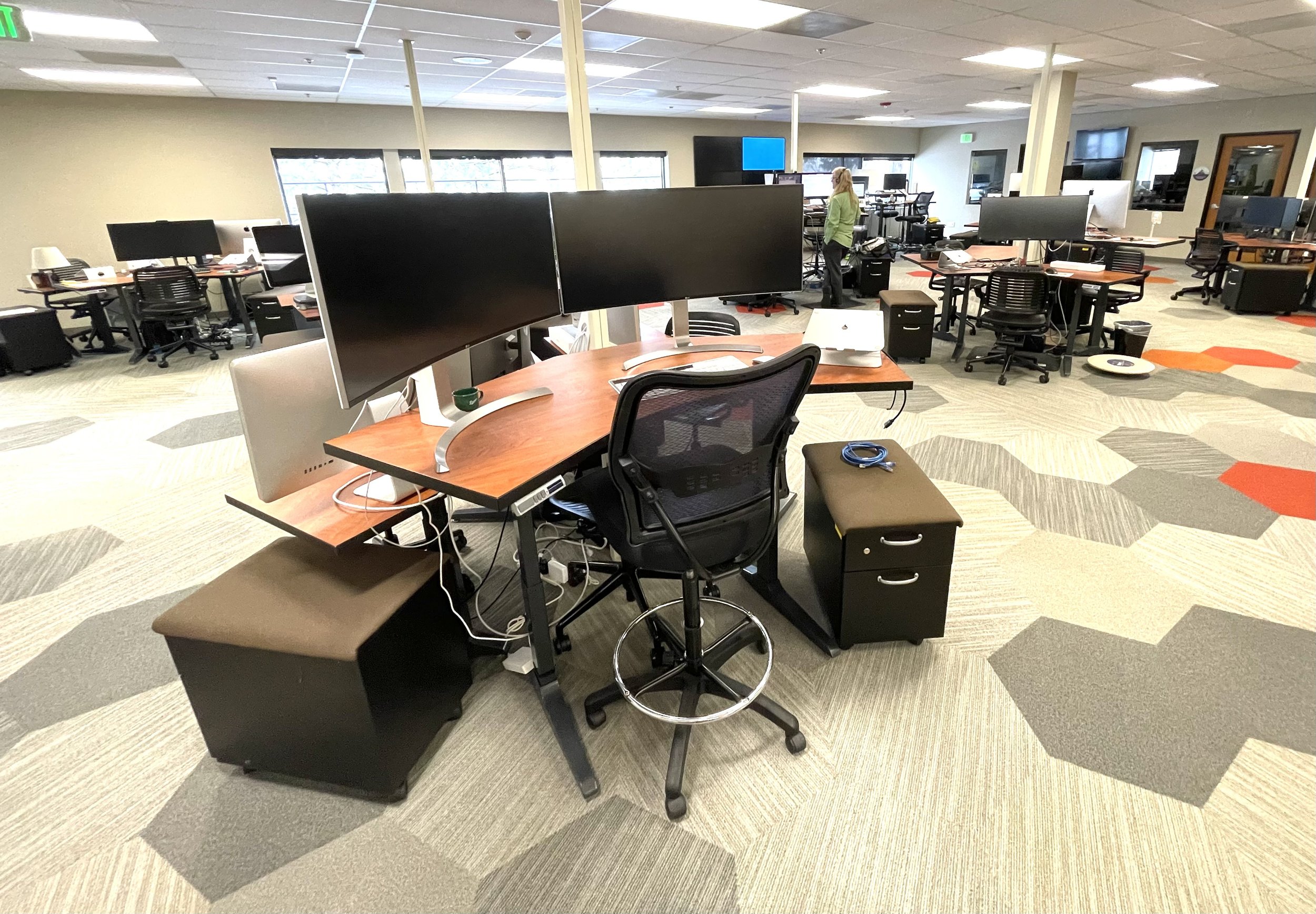 New_DeskArea.jpg