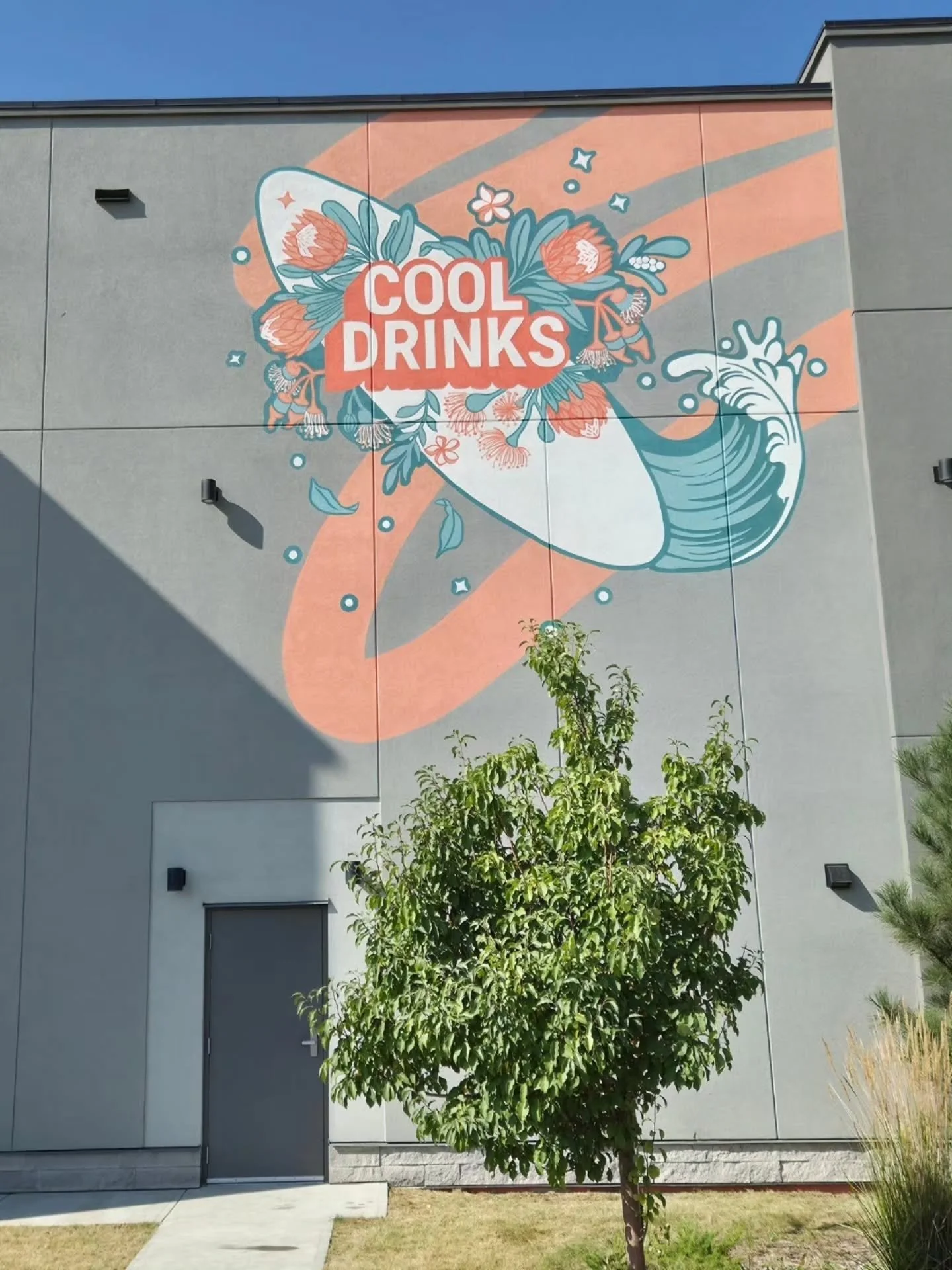 These walls tell stories.😊
Homes, caf&eacute;s, businesses, and community spaces across Calgary and beyond, each one shaped by colour, intention, and collaboration.

This is a small glimpse of the murals and large-scale wall art we&rsquo;ve created 