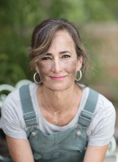 Info on Steph Green of Contained Creations from TOG 1/18/26