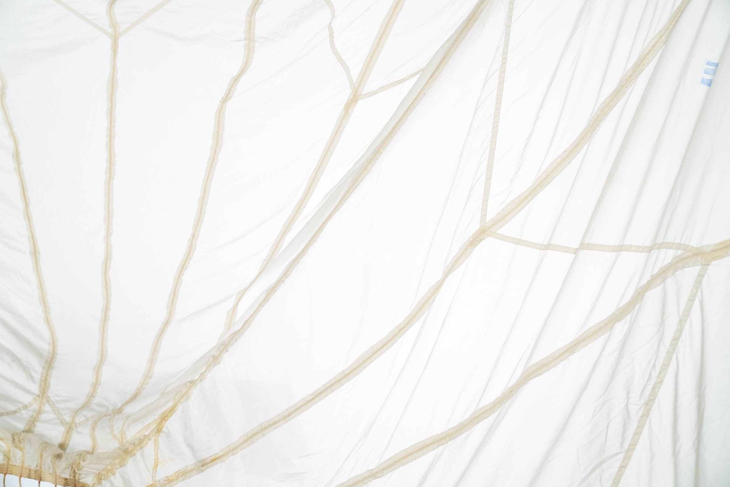 CREAM PARACHUTE-6.jpg