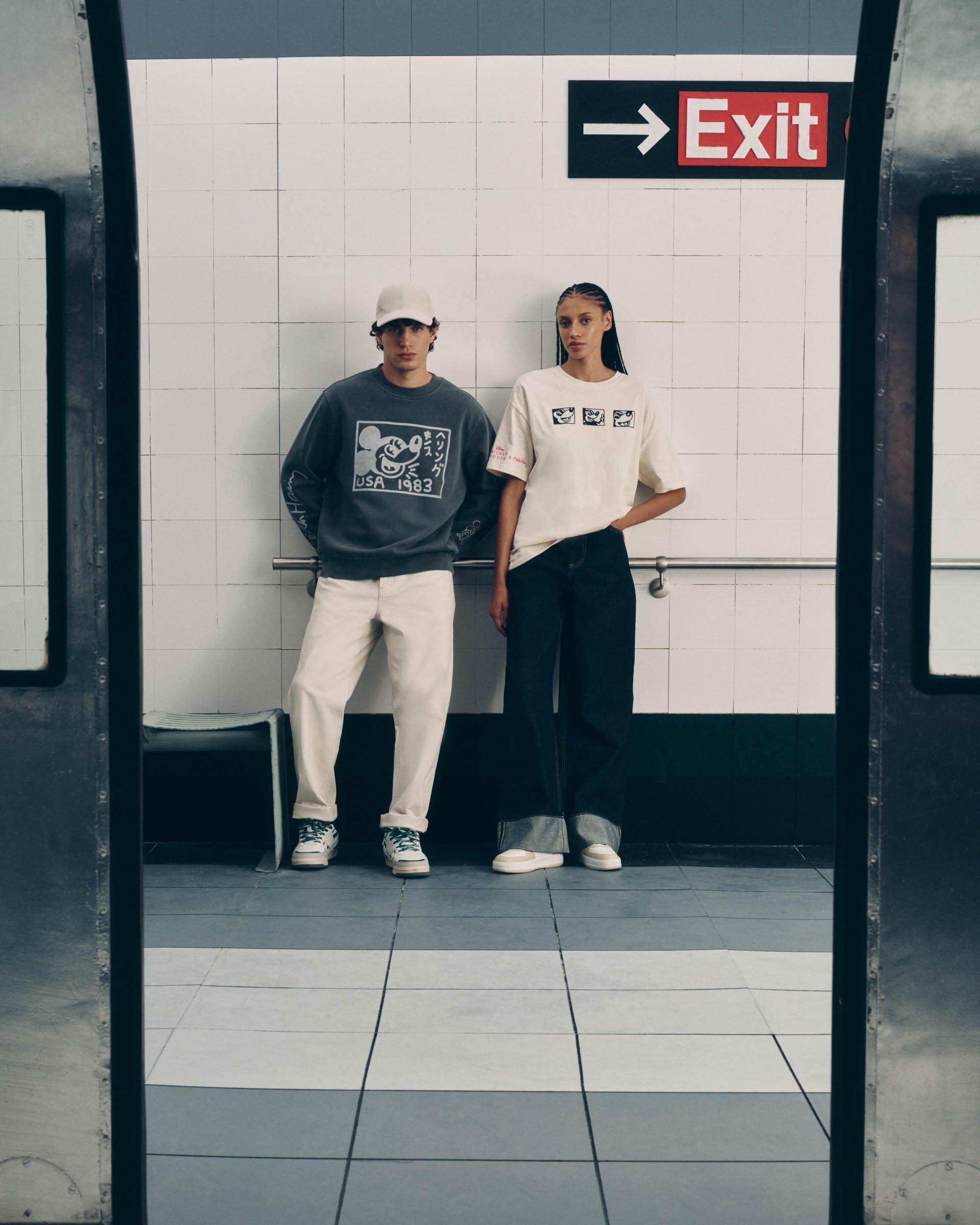 20240708_ExtCampaign_MickeyMousexKeithHaring_D6_Tees_EC_Shot006_137.jpg