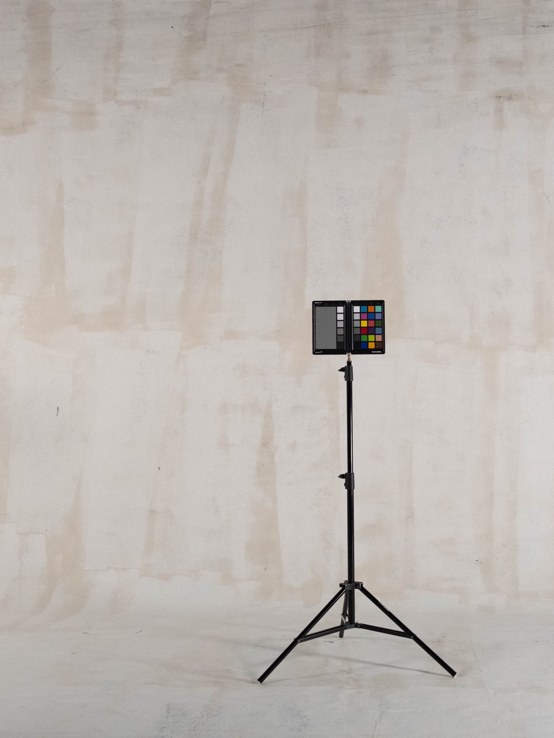 HUGH - 0412B-2- COLOUR CHART - CROPPED.jpg