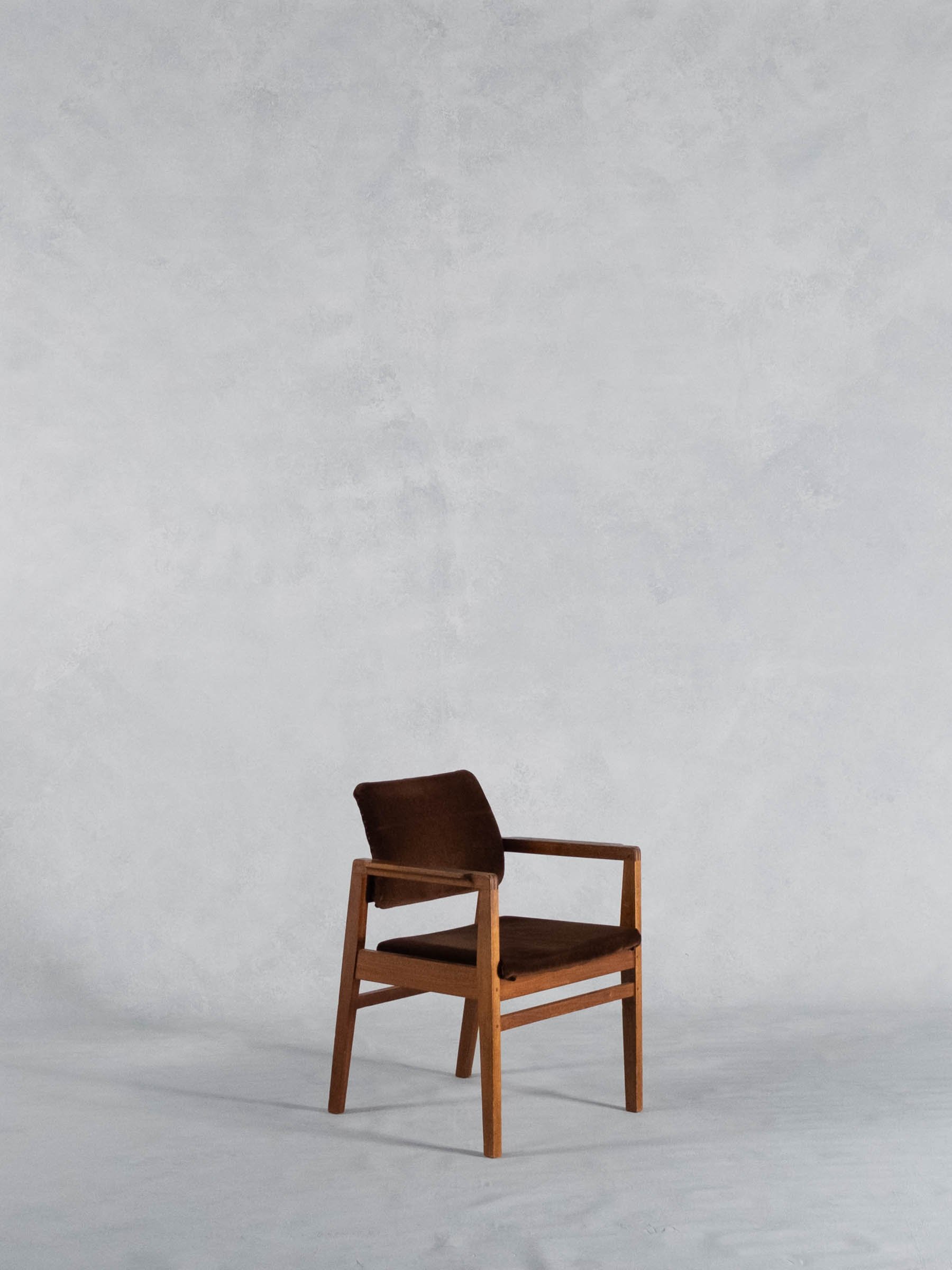 BONNIE - 0713-1- CHAIR - CROPPED.jpg