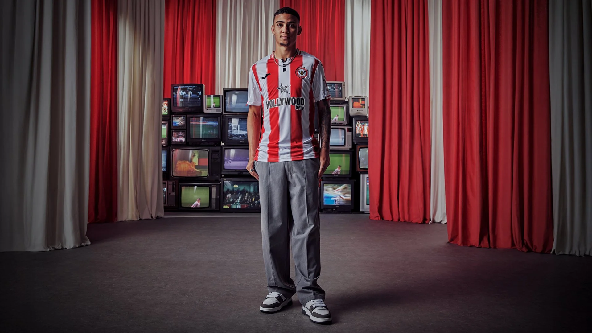 Brentford-Home-25-2626.jpg