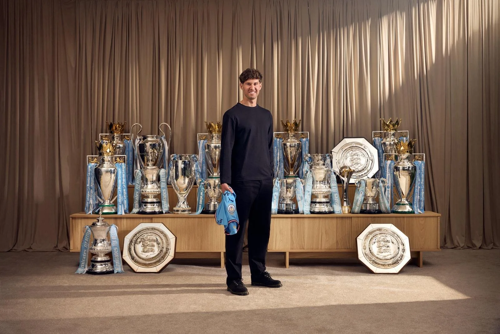 JOHN STONES FAREWELL MAN CITY 
 Sport 