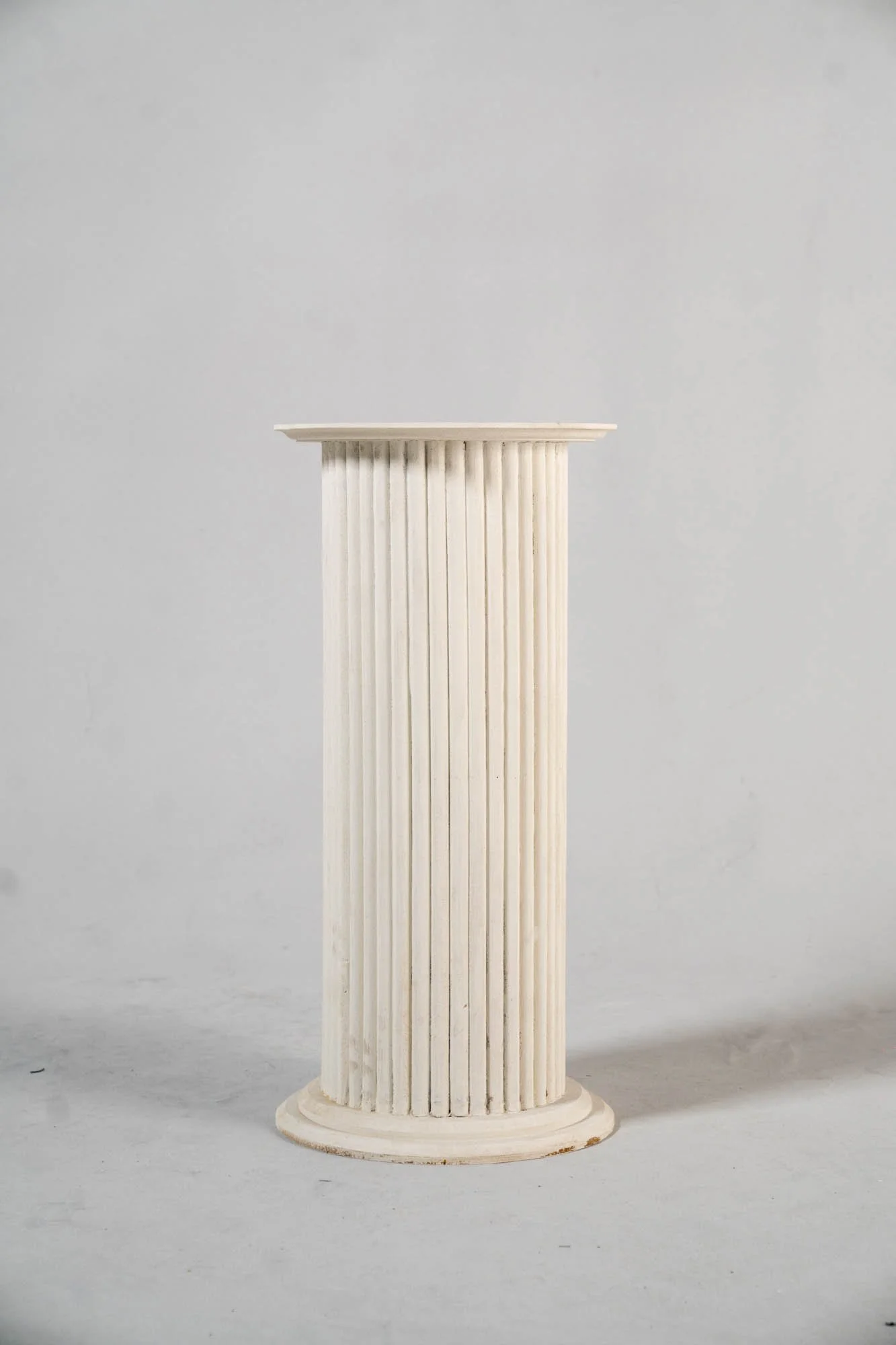 Cylindrical Column Plinth - White