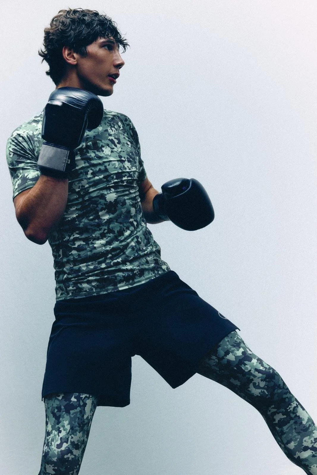 Champion_Performance_Combat_2025_SHOT_3_0812_WEB.jpg