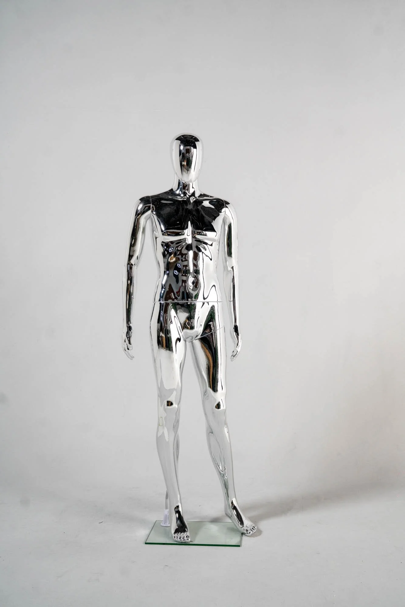 Chrome Mannequins x3