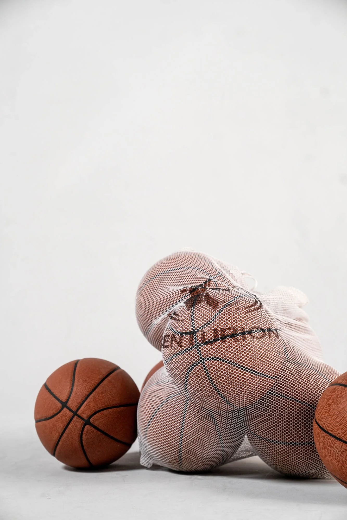 Unbranded BasketBalls x6.jpg