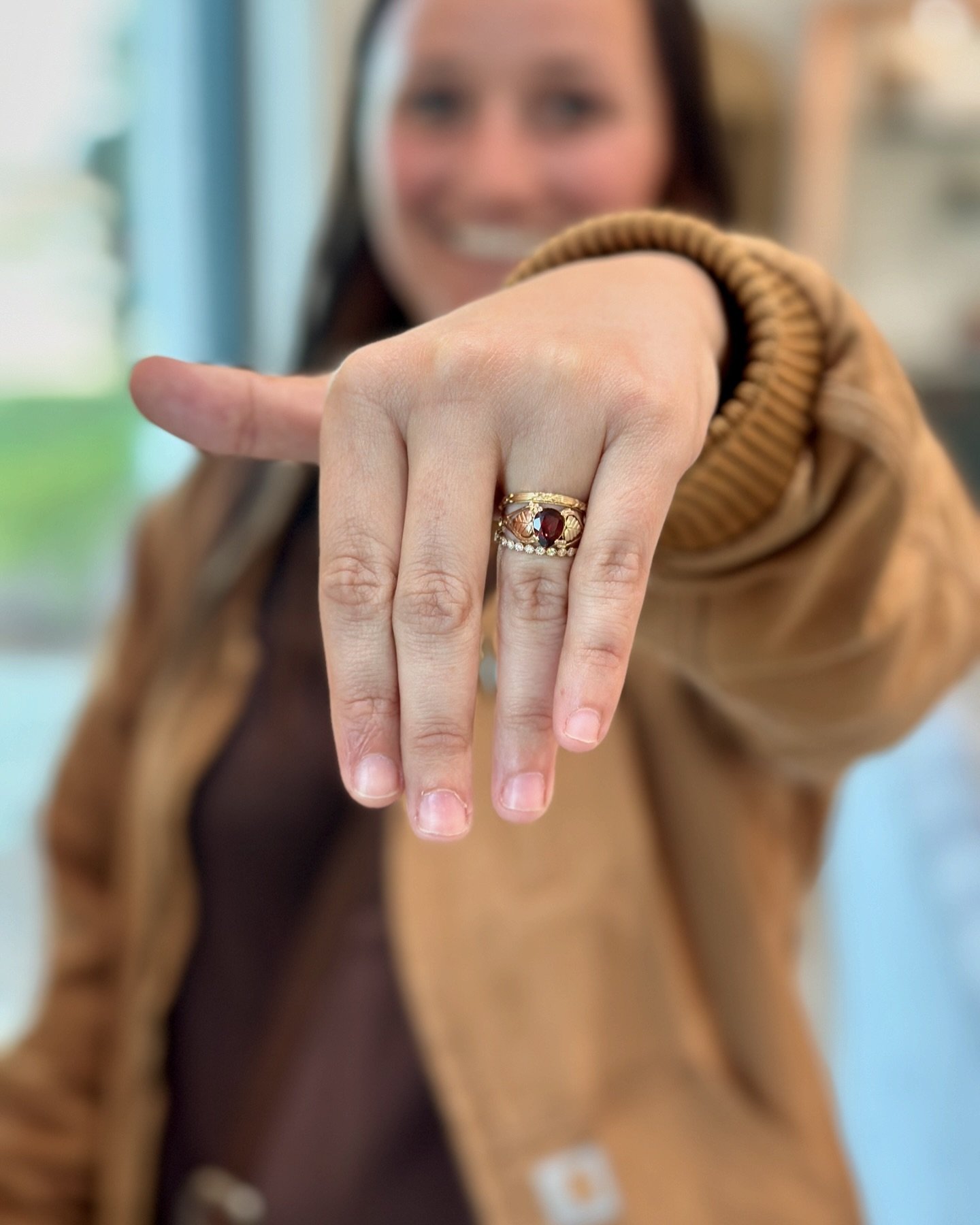 The sweetest ring set for the sweetest gal! 

Last weekend A and her fianc&eacute; came to us to reimagine her grandmother&rsquo;s ring. We ended up choosing a family birthstone to place in this gorgeous setting and two bands to complete the look she