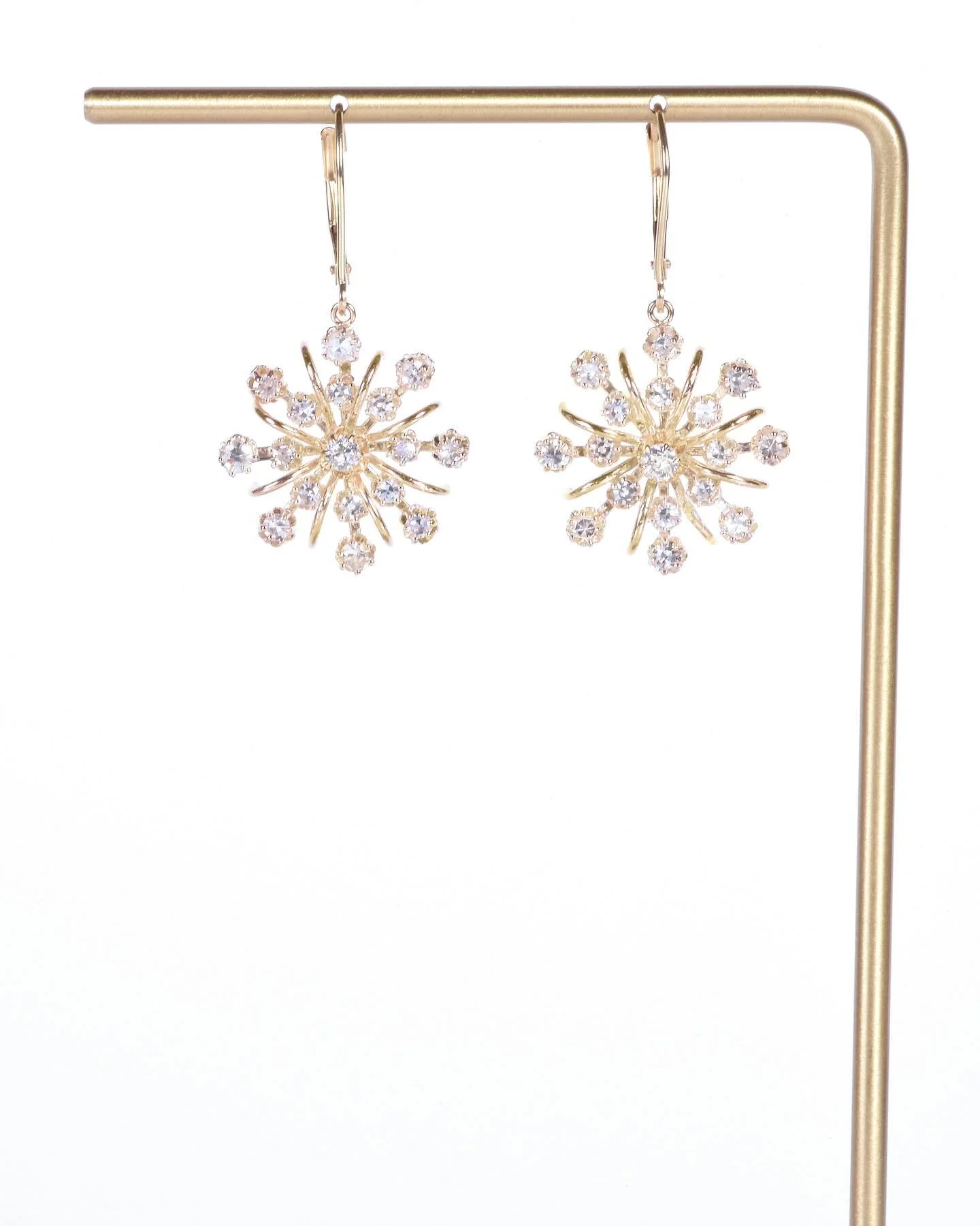 Victorian antique conversion earrings, delicately reimagined. 

1.80 carats of old cut diamonds set in warm yellow gold, radiating like snowflakes frozen in time. 

Jewelry for those who collect history, not trends. 

Available for $3,400.