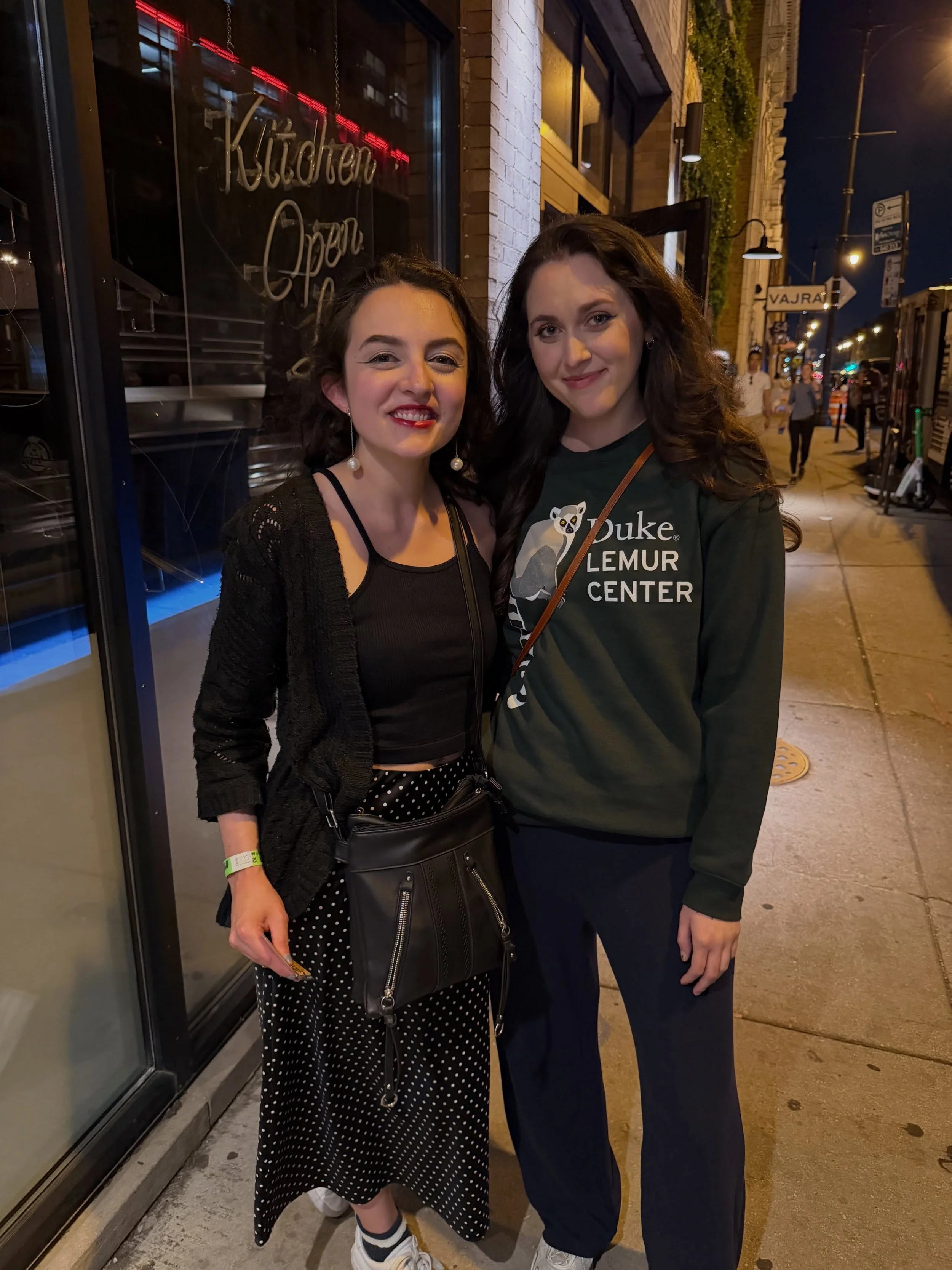 Funny timing: I sent out a newsletter yesterday encouraging my students to go see live music, and then that same night, I went out and did exactly that myself.

I went to see Em Beihold at a smaller venue here in Chicago, and it was such a fun remind