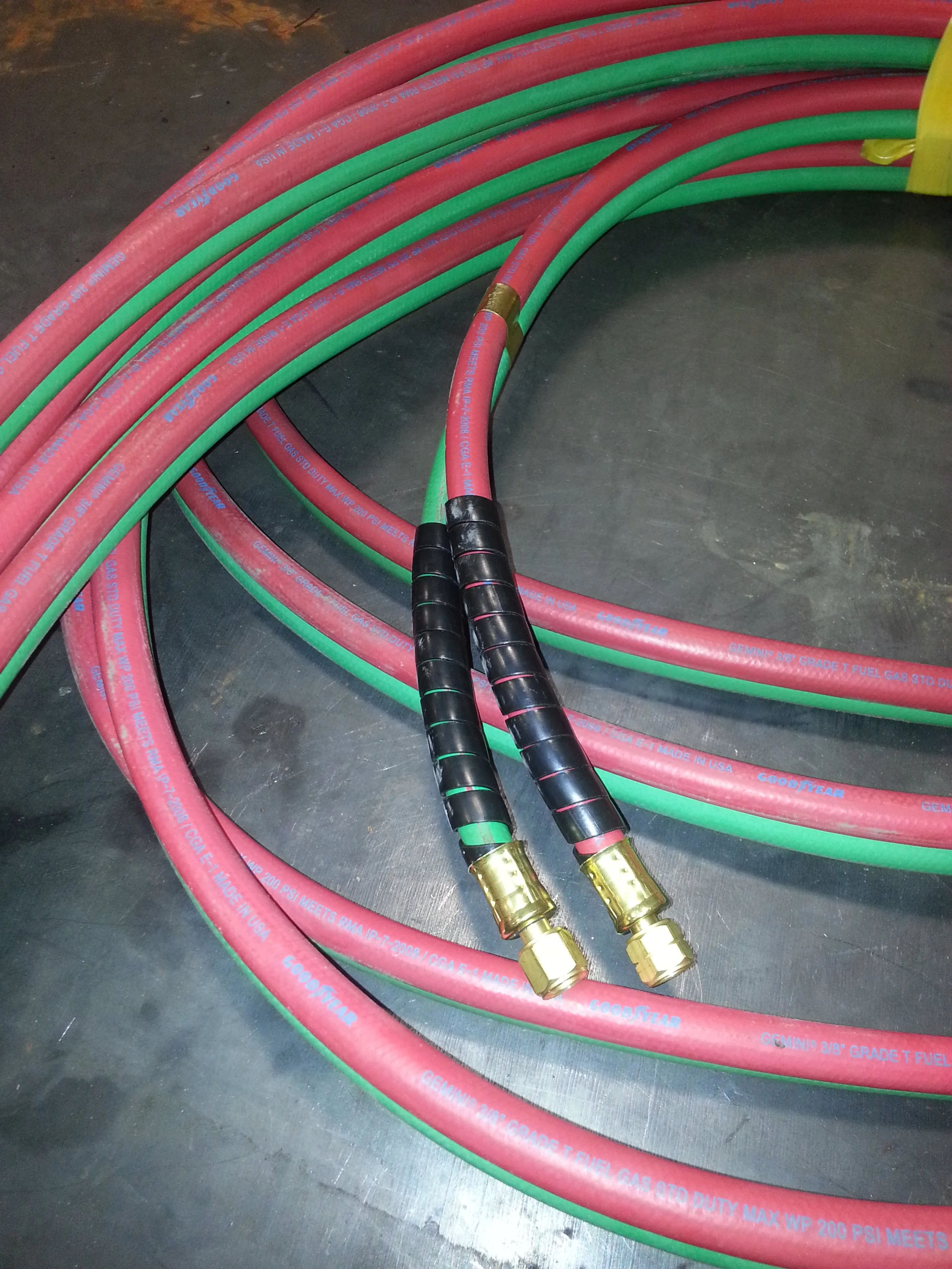 TWIN HOSE WITH SPRING GUARD.jpg