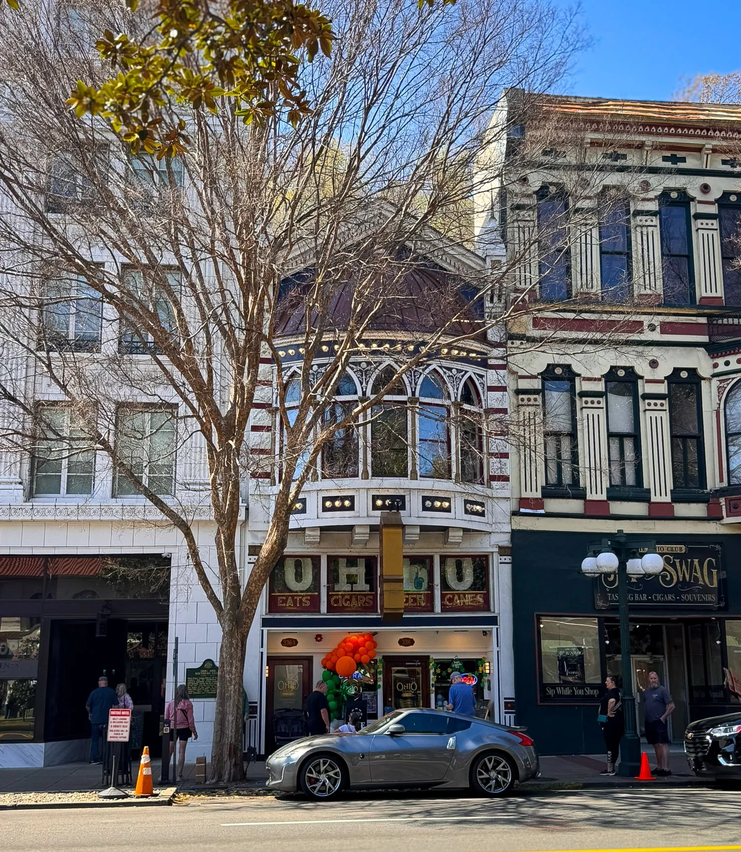 The façade of the Ohio Club, a famous bar and restaurant in Hot Springs, Arkansas, features a half dome above a row of cathedral-like windows.