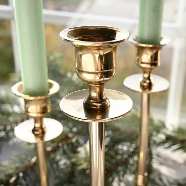 Timeless Holiday Gifts: Unique Vintage Décor and Artisan Pieces with Meaning