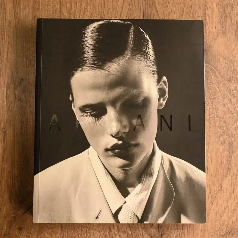 Icon of everything, a legend in all the arts, inspiration that now passes to eternity.
-
#giorgio #armani #giorgioarmani #armanidparis #armanivintage #book #legend #philomusa #philomusashop