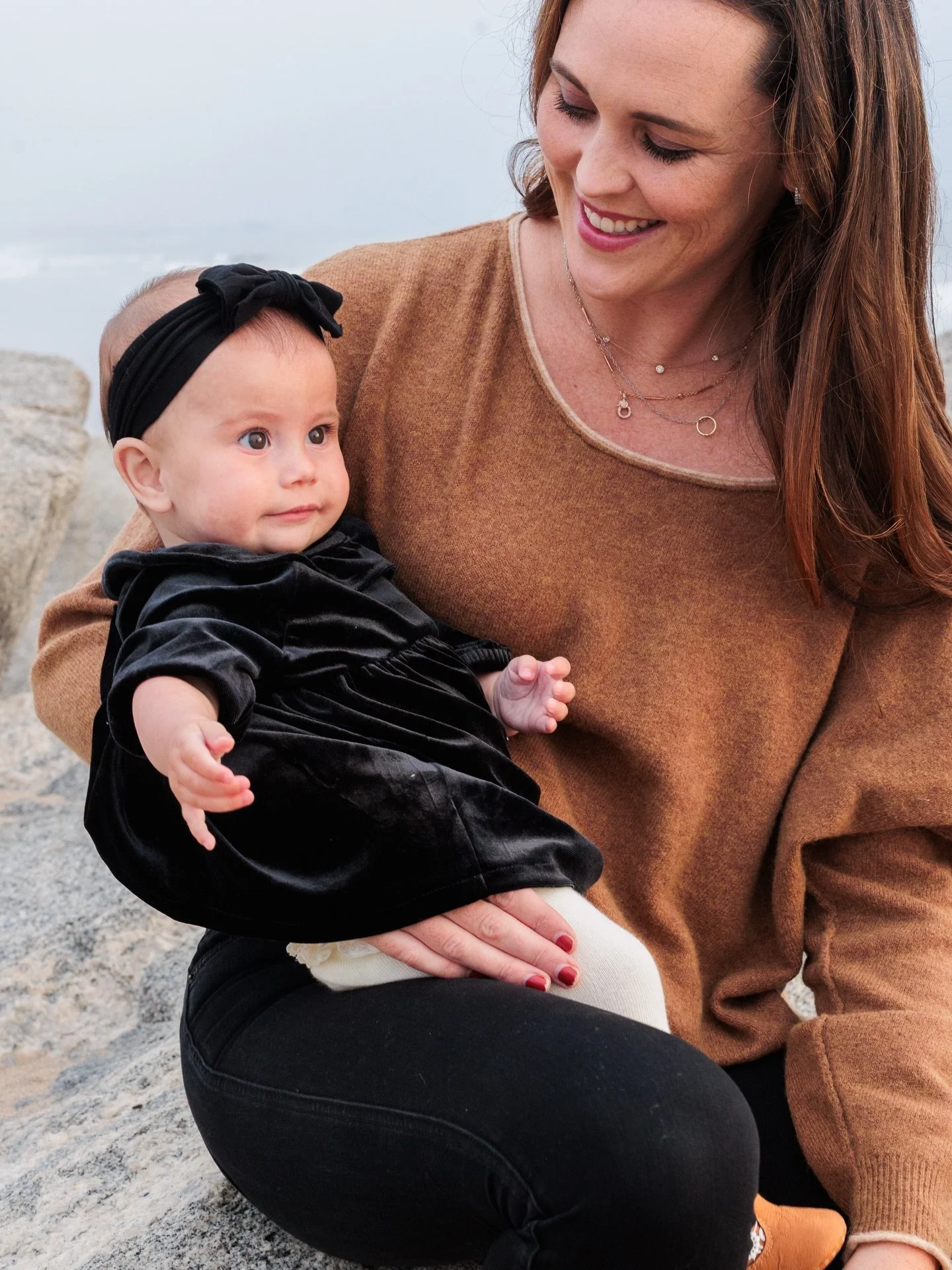 This year&rsquo;s minis were even toned, atmospheric, and special - a bit different than previous years. Typically I get way too lucky with the weather: lots of sun, golden hours, warm tones. The majority of my sessions this year were cloudy, and lim