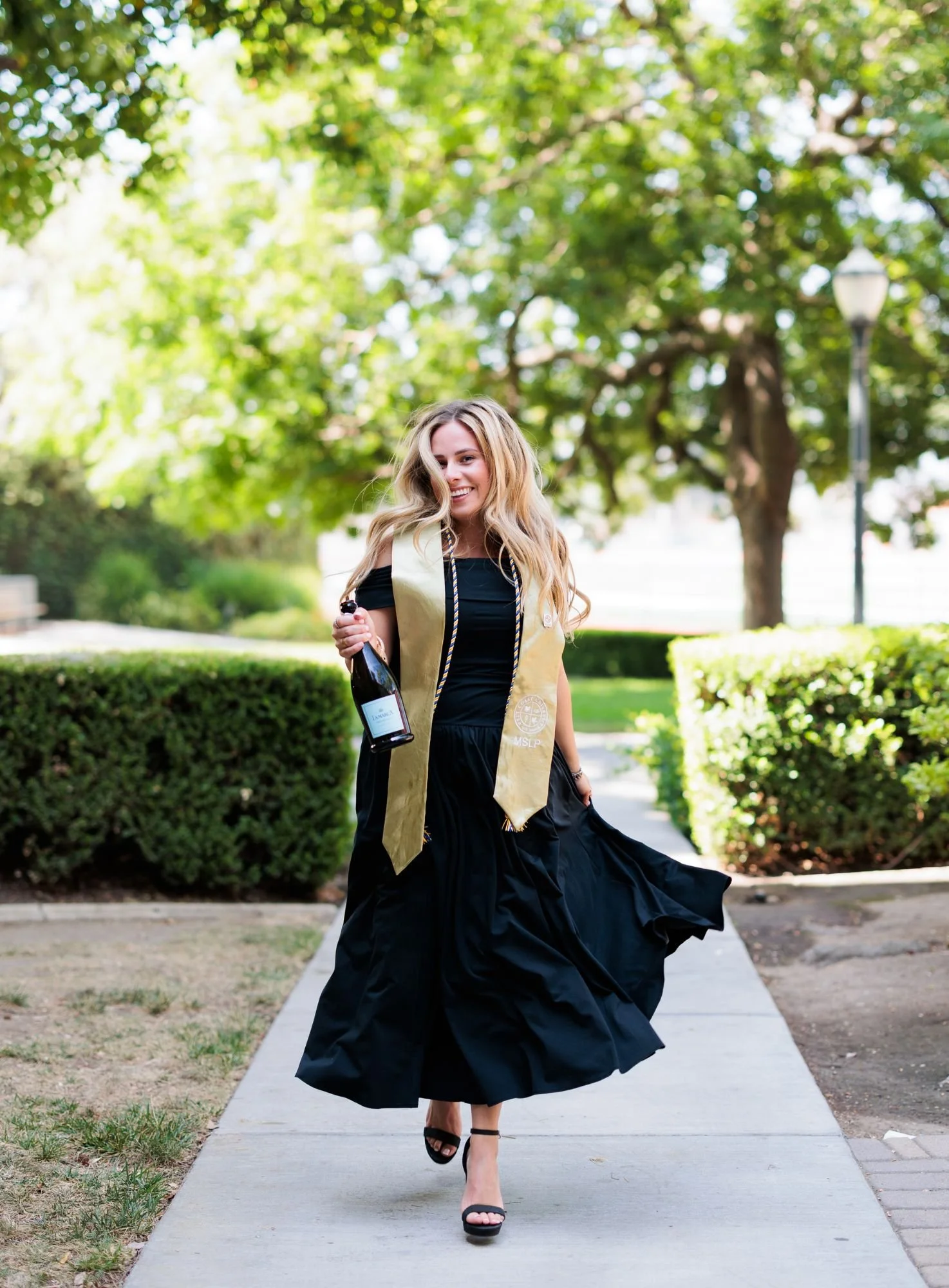 seniorpictureideaslosangeles.jpg