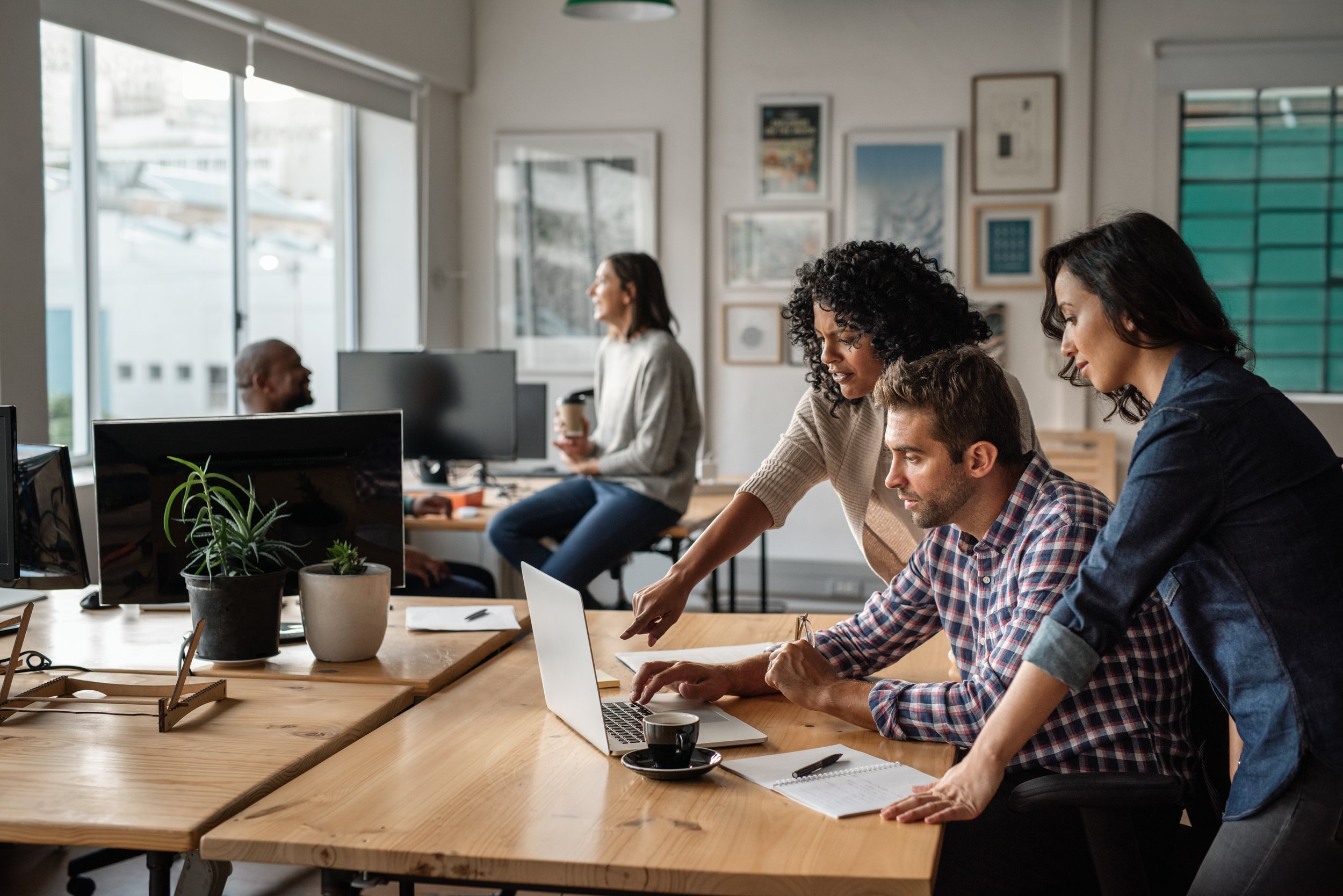 Your 2024 Guide to the Perfect CRM Implementation