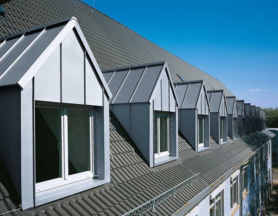 Dachdecker_Wirth_Koeln_Zink_Gaube.jpg
