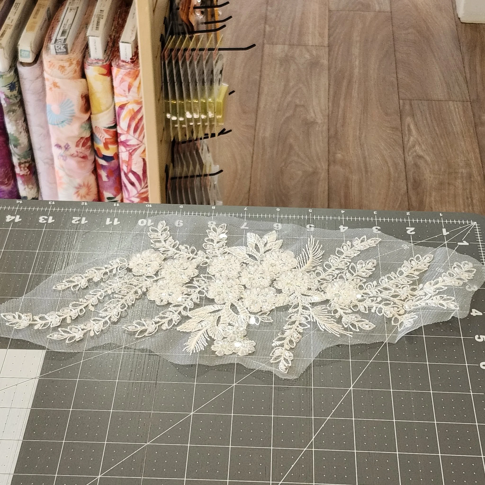 Beaded Flower Embroidery Fabric Patches Crystal Applique