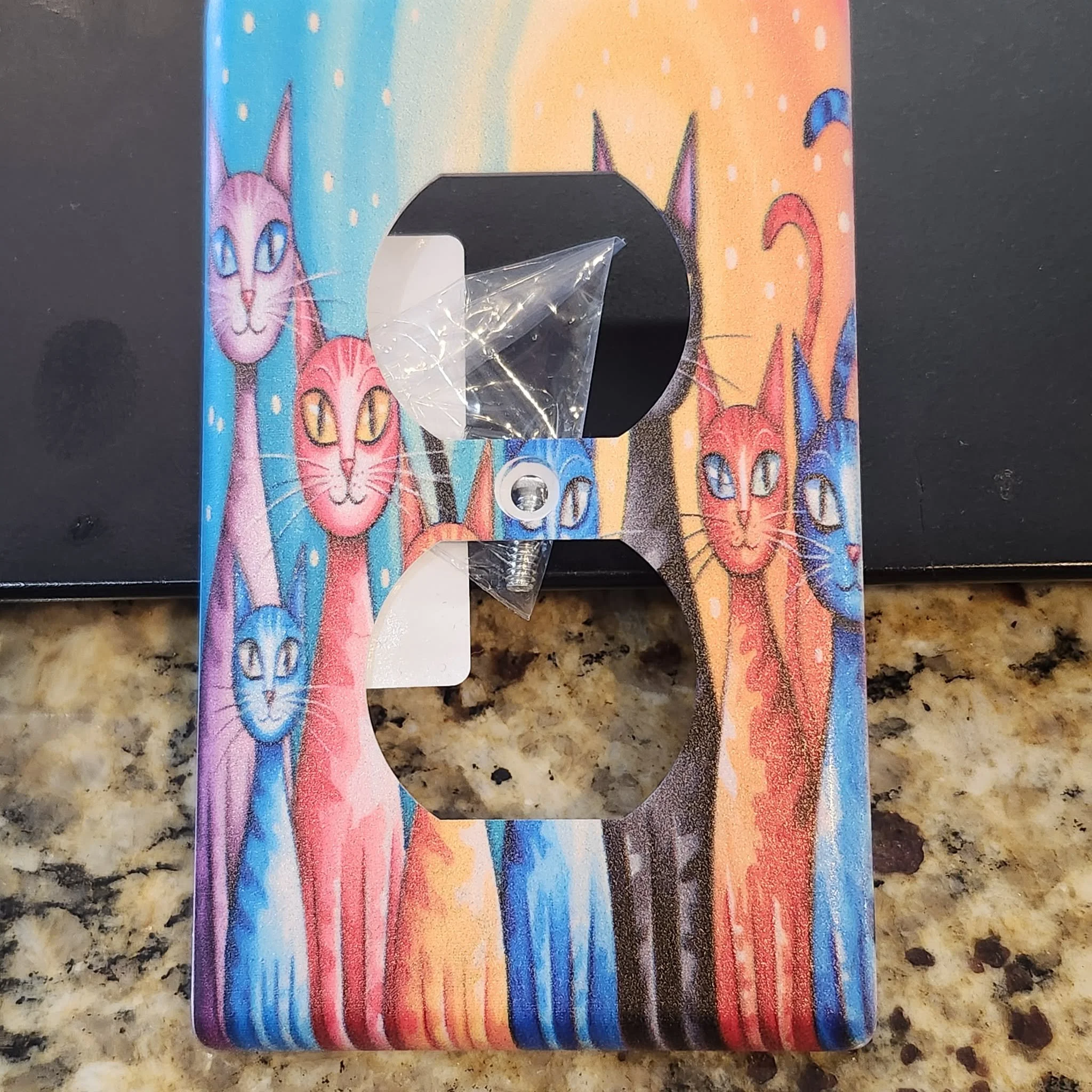 Cat, 1 Gang Outlet Plate, Eowyn