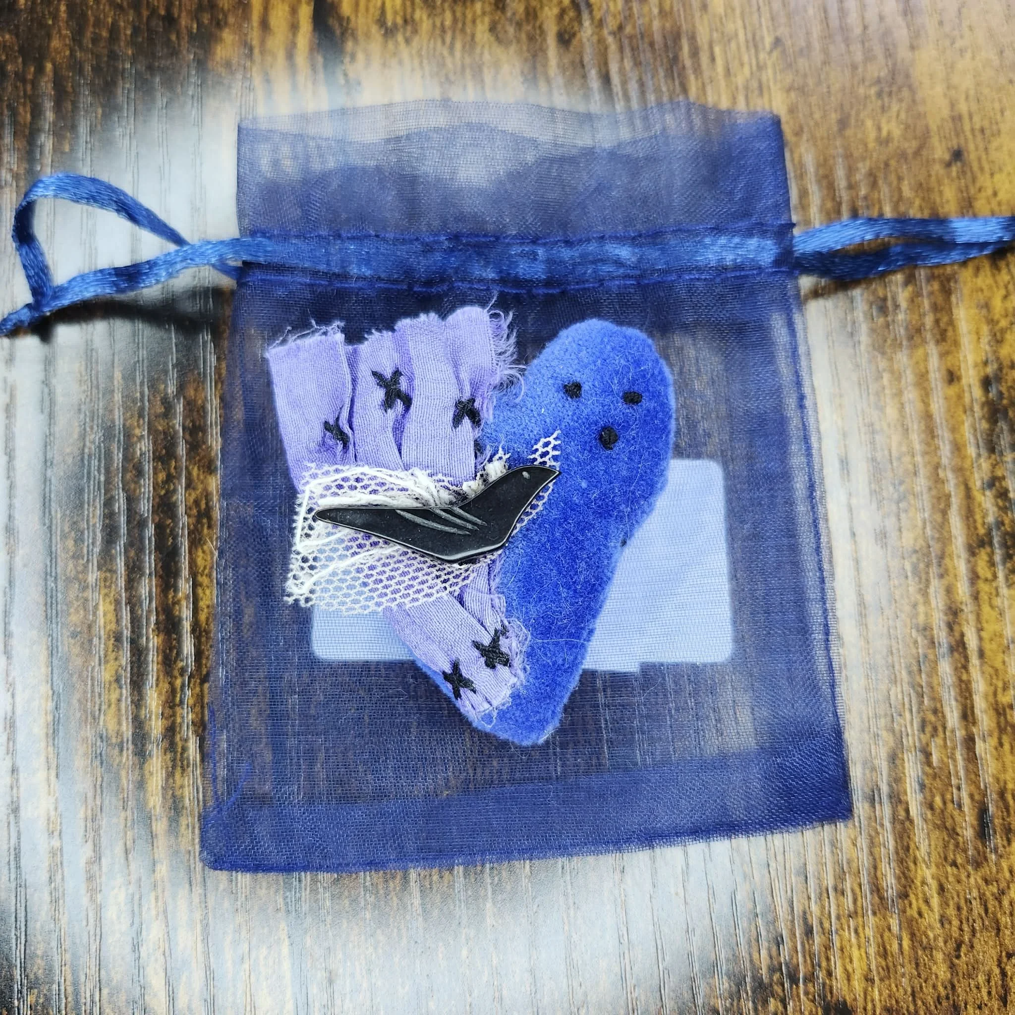 Sachet Brooch by Needle Brush Hand Pen