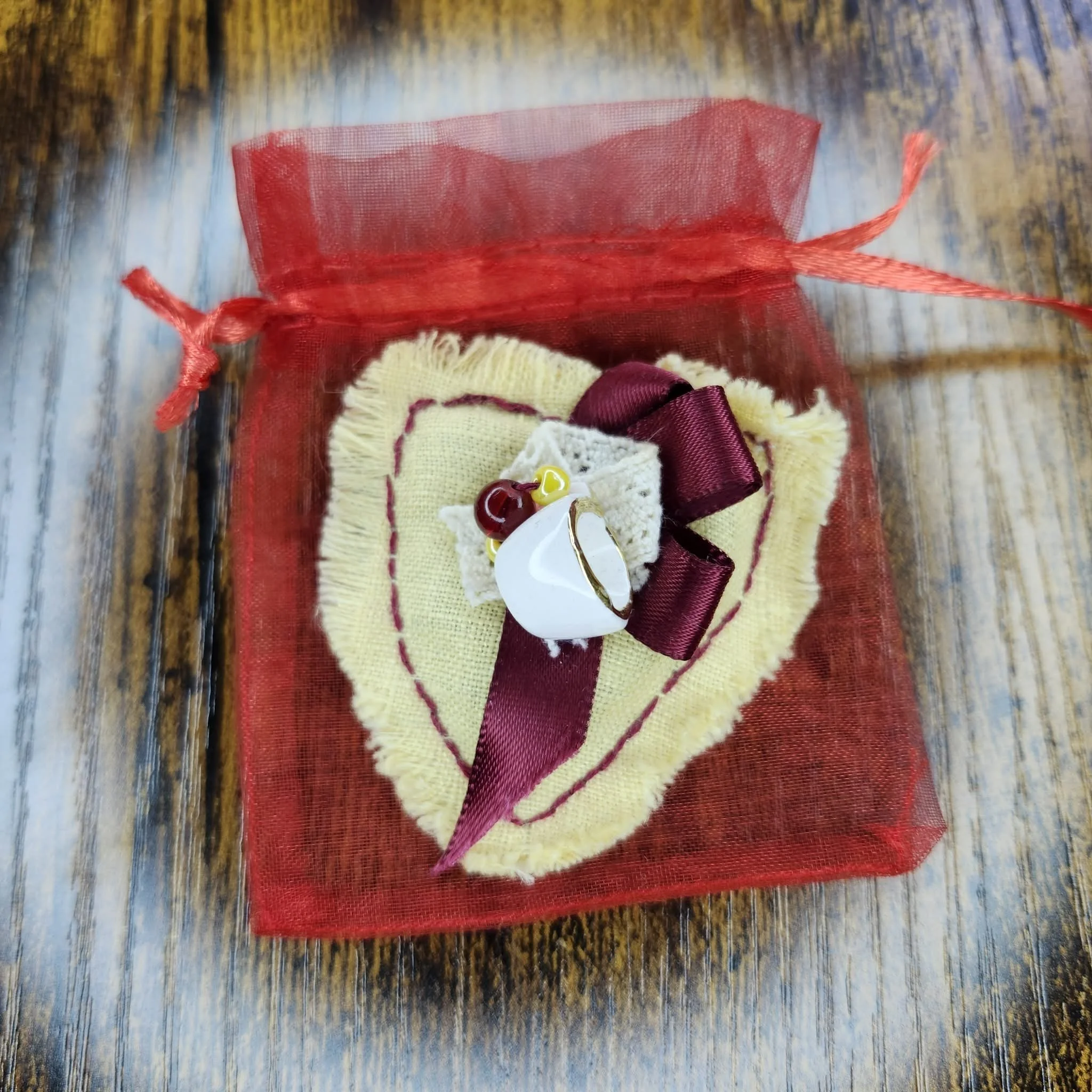 Sachet Brooch by Needle Brush Hand Pen