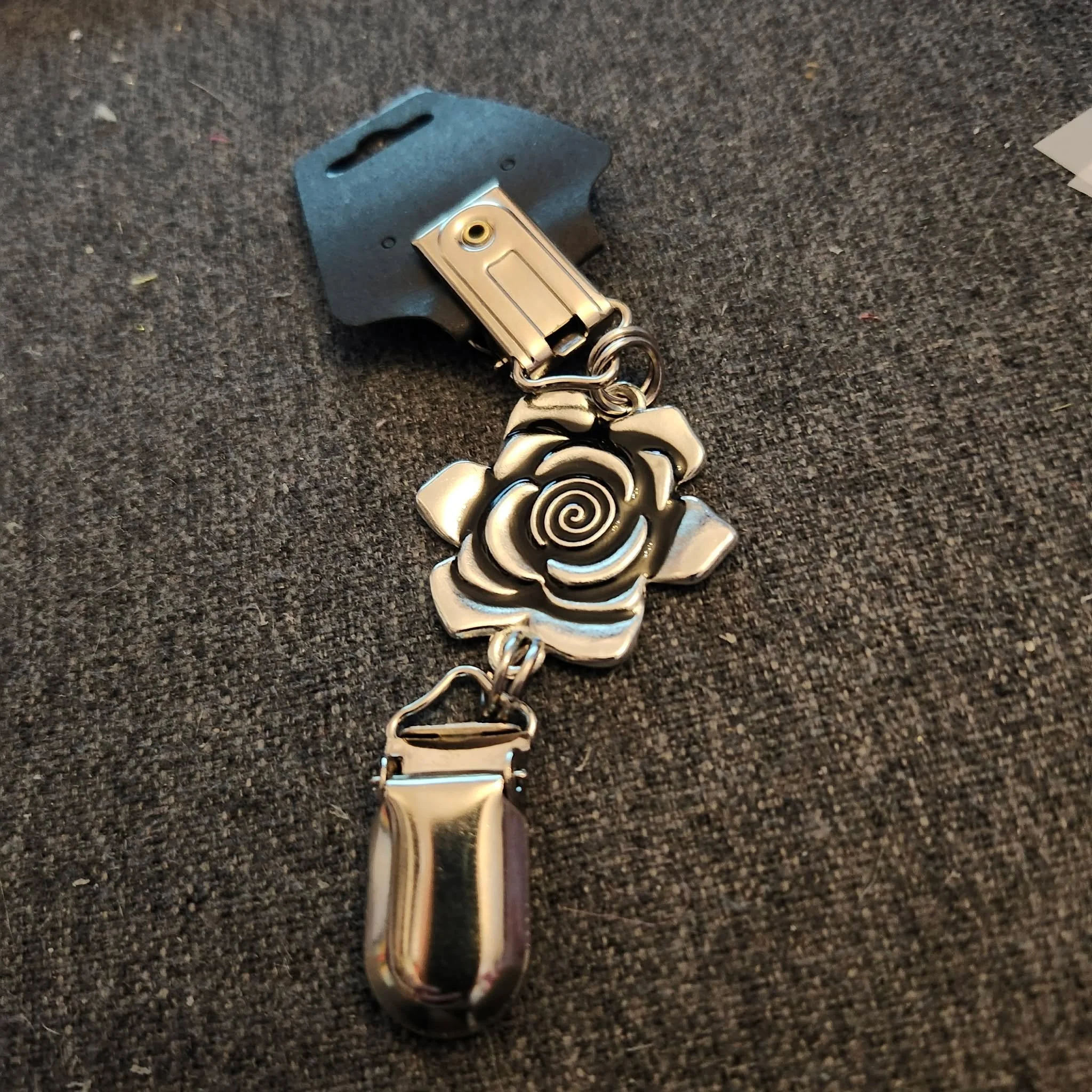 Cloak Clip