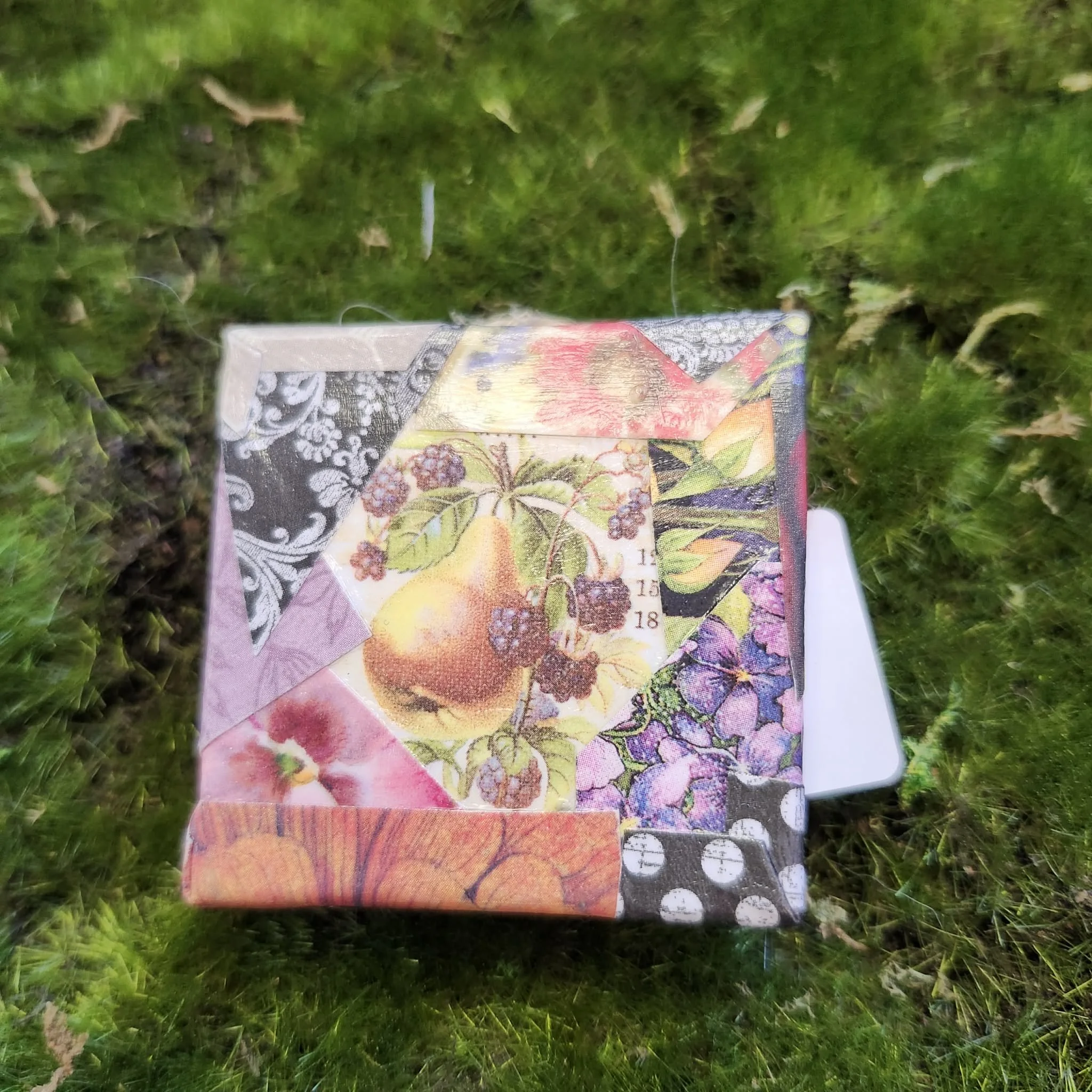 Decoupae Mini's by Uniquely Dori