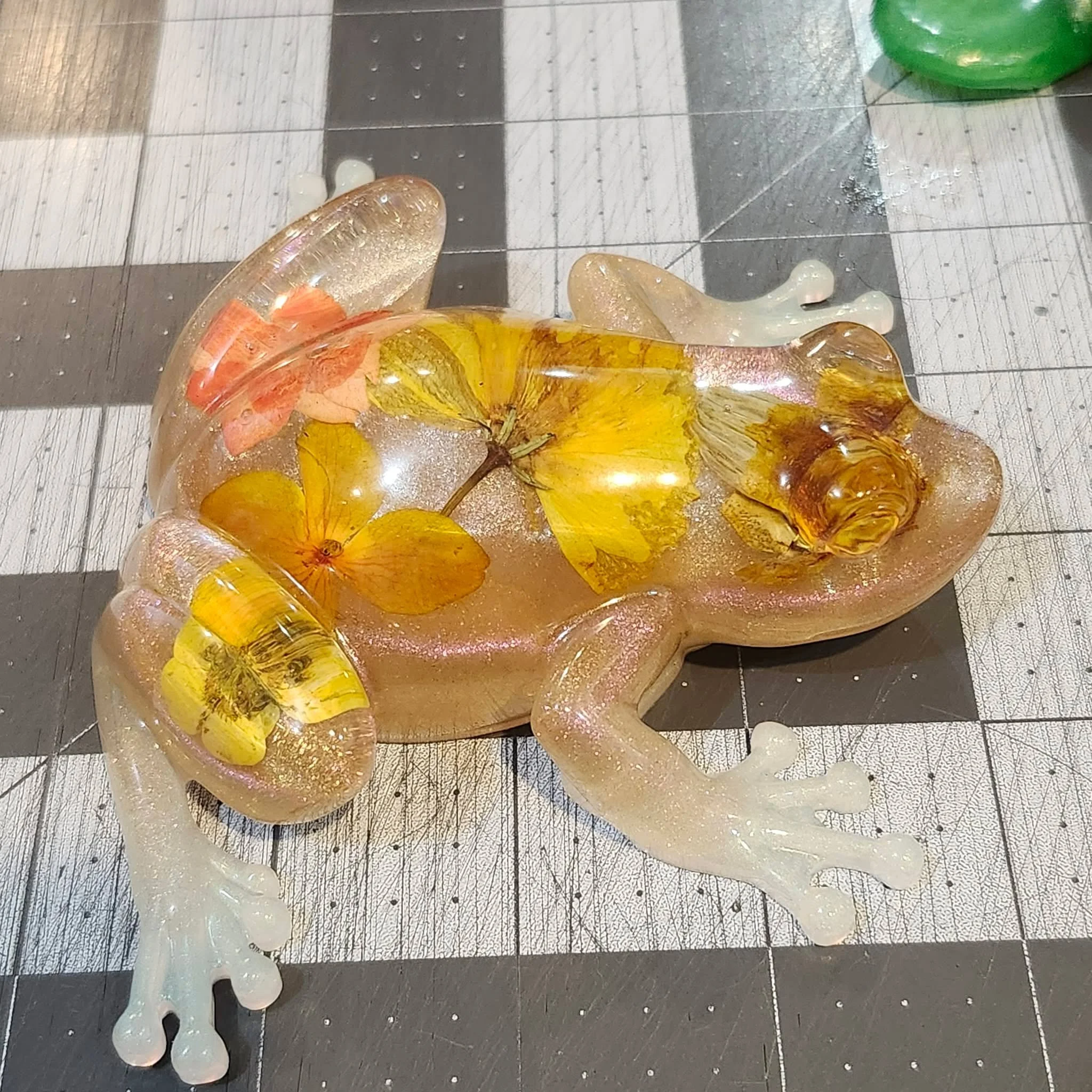 Flower Frog by 3DRAWcreations