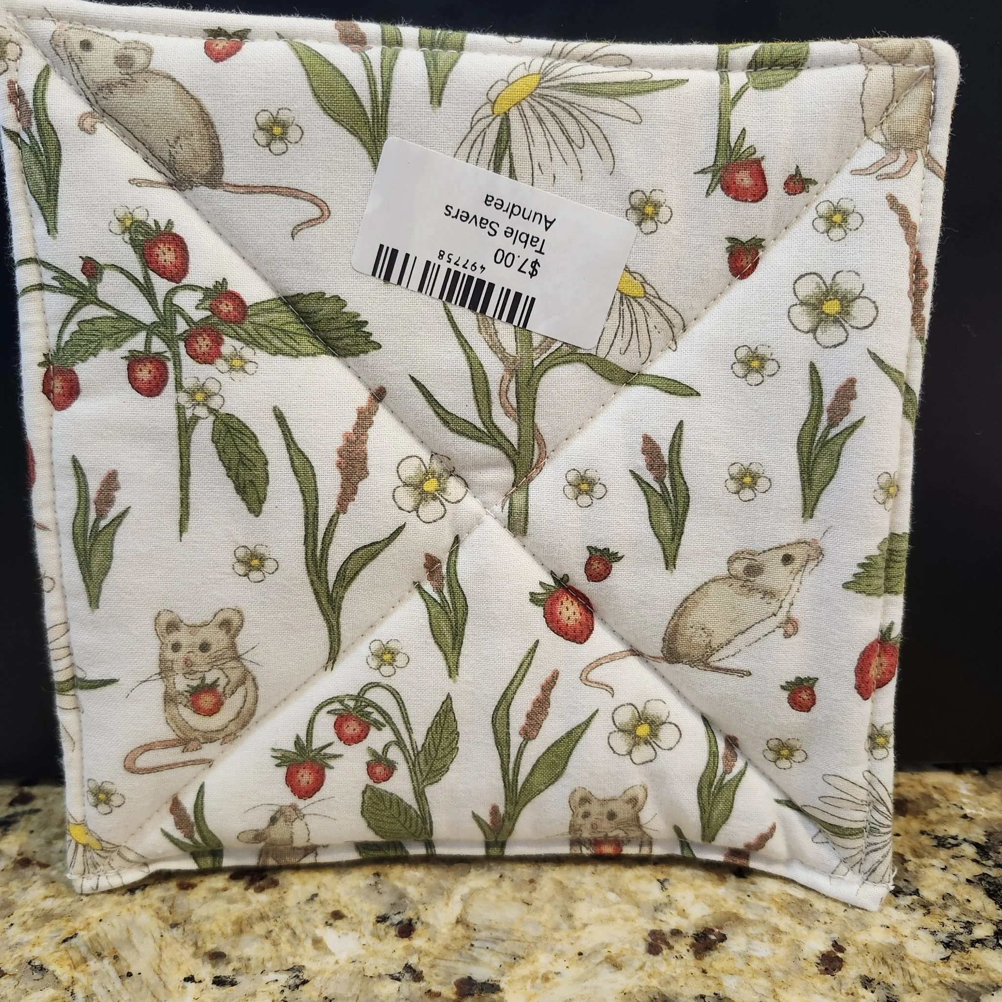 Strawberry Pot Holder / Table Saver