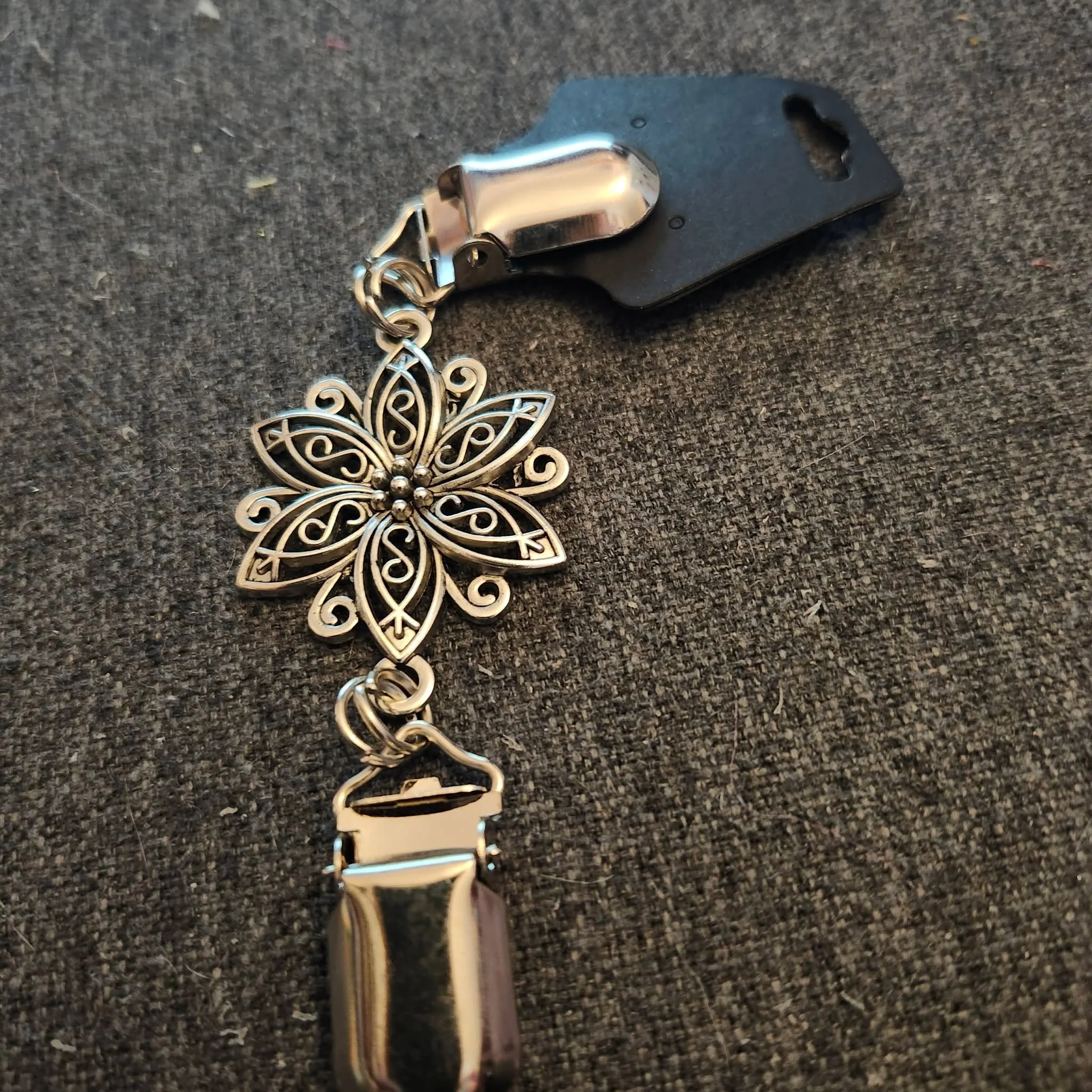 Cloak Clip