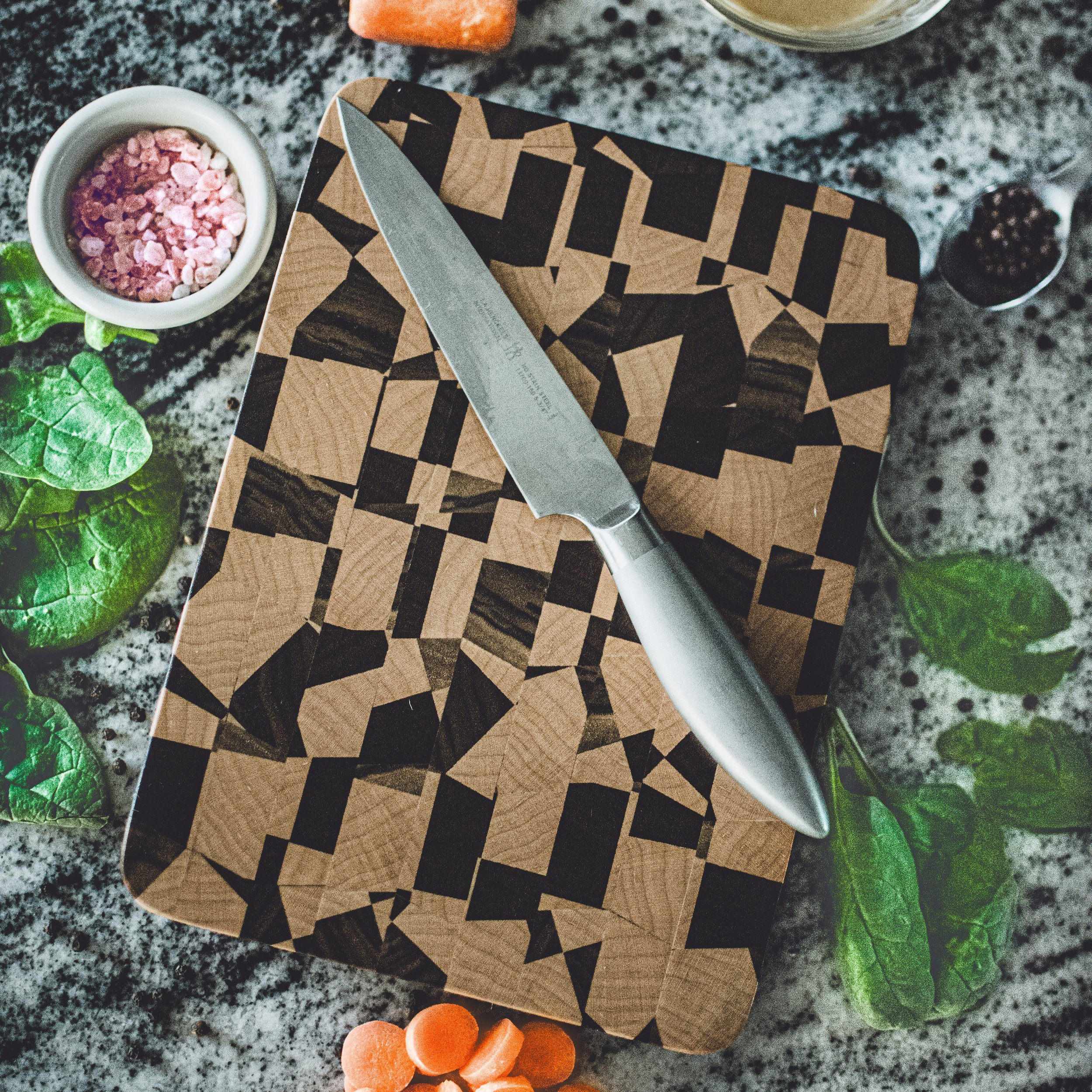 Chaos pattern cutting board