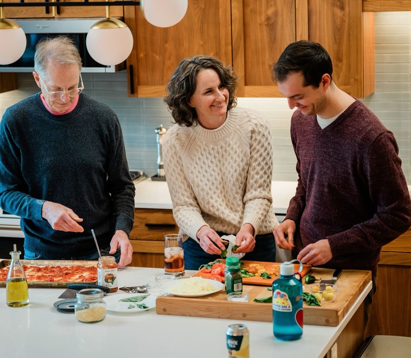 Sam, Chris and Jennifer own and operate Jinx Tea and did you know that they&rsquo;re a family too!? They&rsquo;ll tell you that working together has its great moments and challenges. It works as the perfect blend of a blended family! 

#crafttea #jin