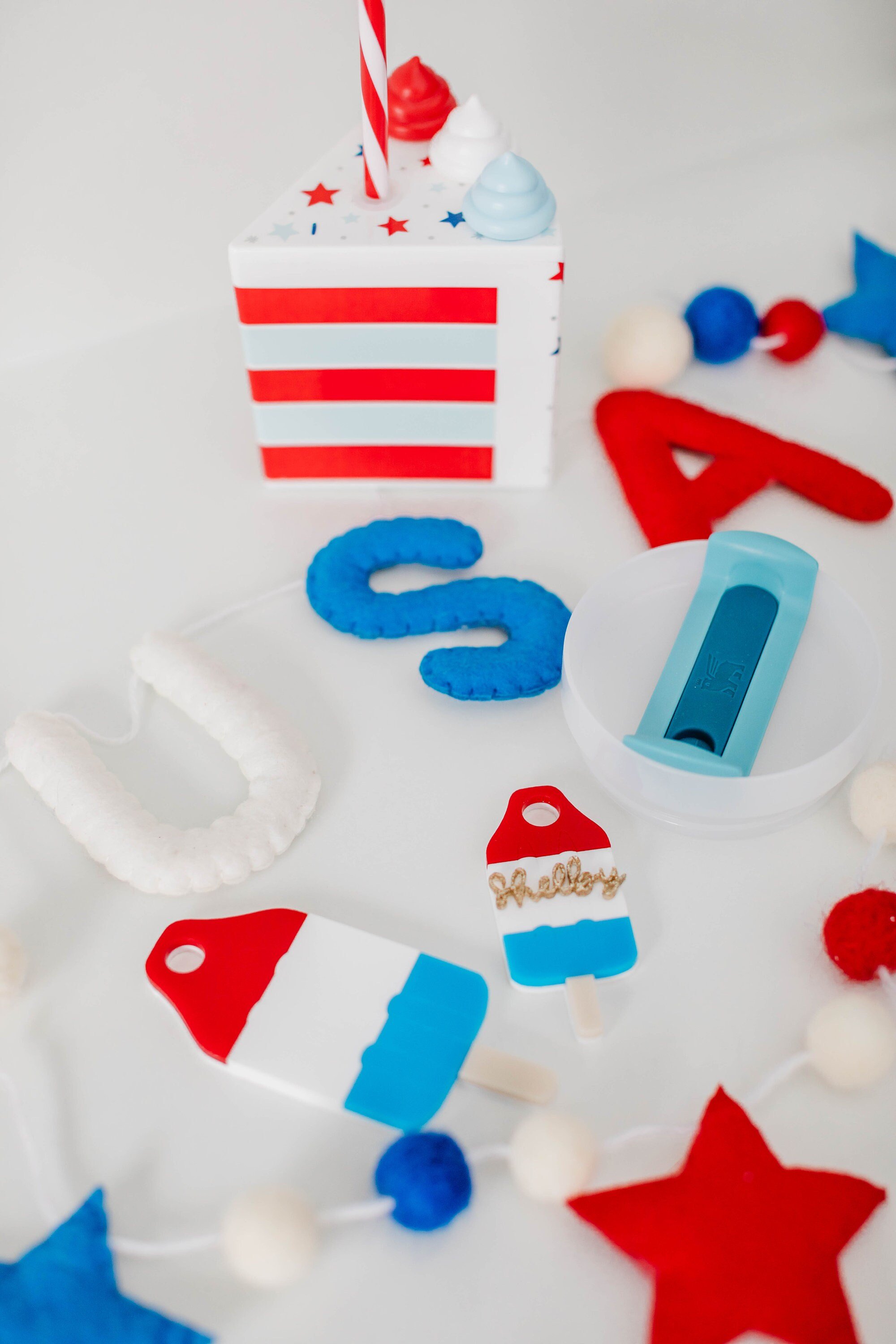 https://i.etsystatic.com/11220086/r/il/7f61c0/5727225625/il_fullxfull.5727225625_5qgr.jpg