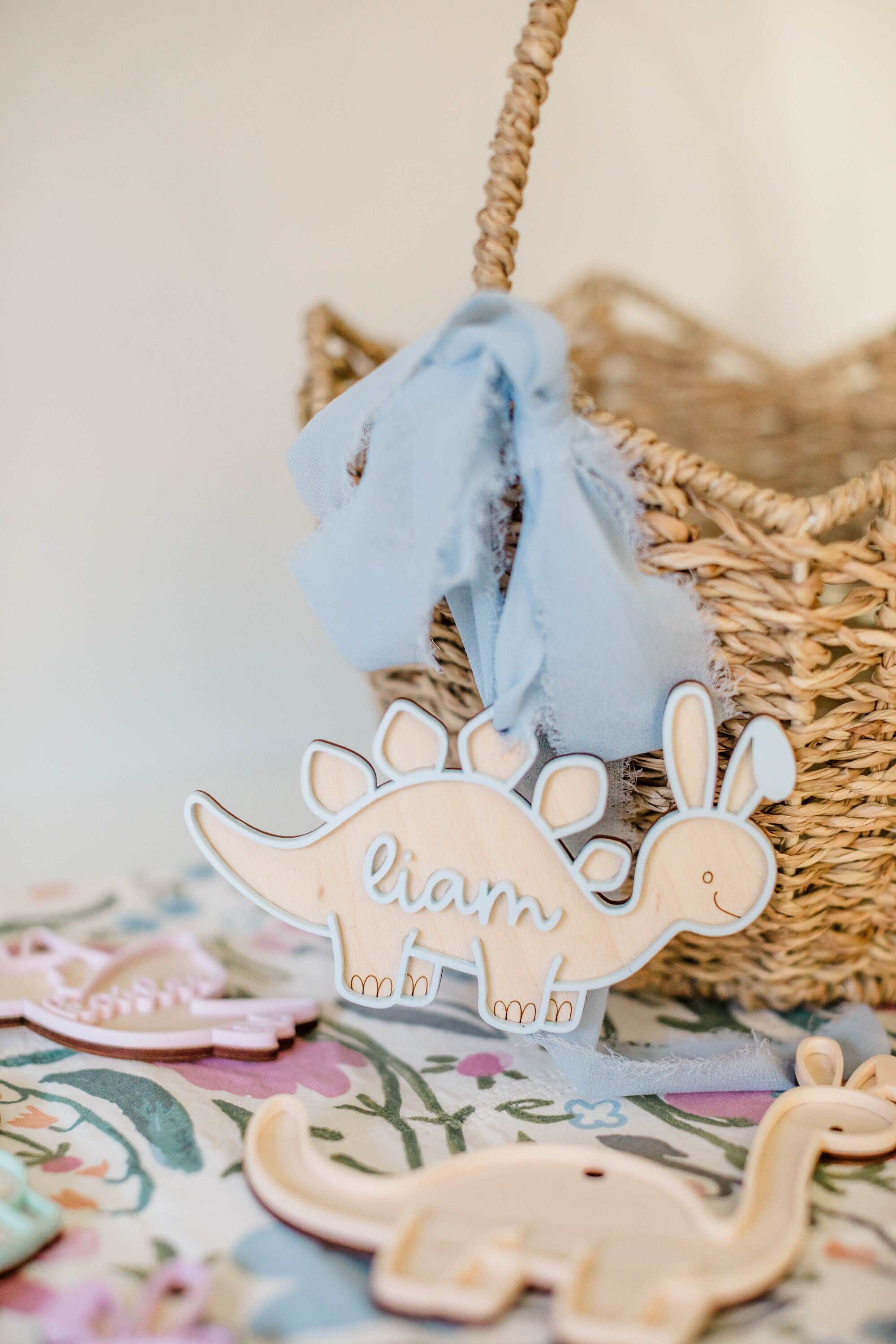 https://i.etsystatic.com/11220086/r/il/17f3f6/5718641097/il_fullxfull.5718641097_4jia.jpg