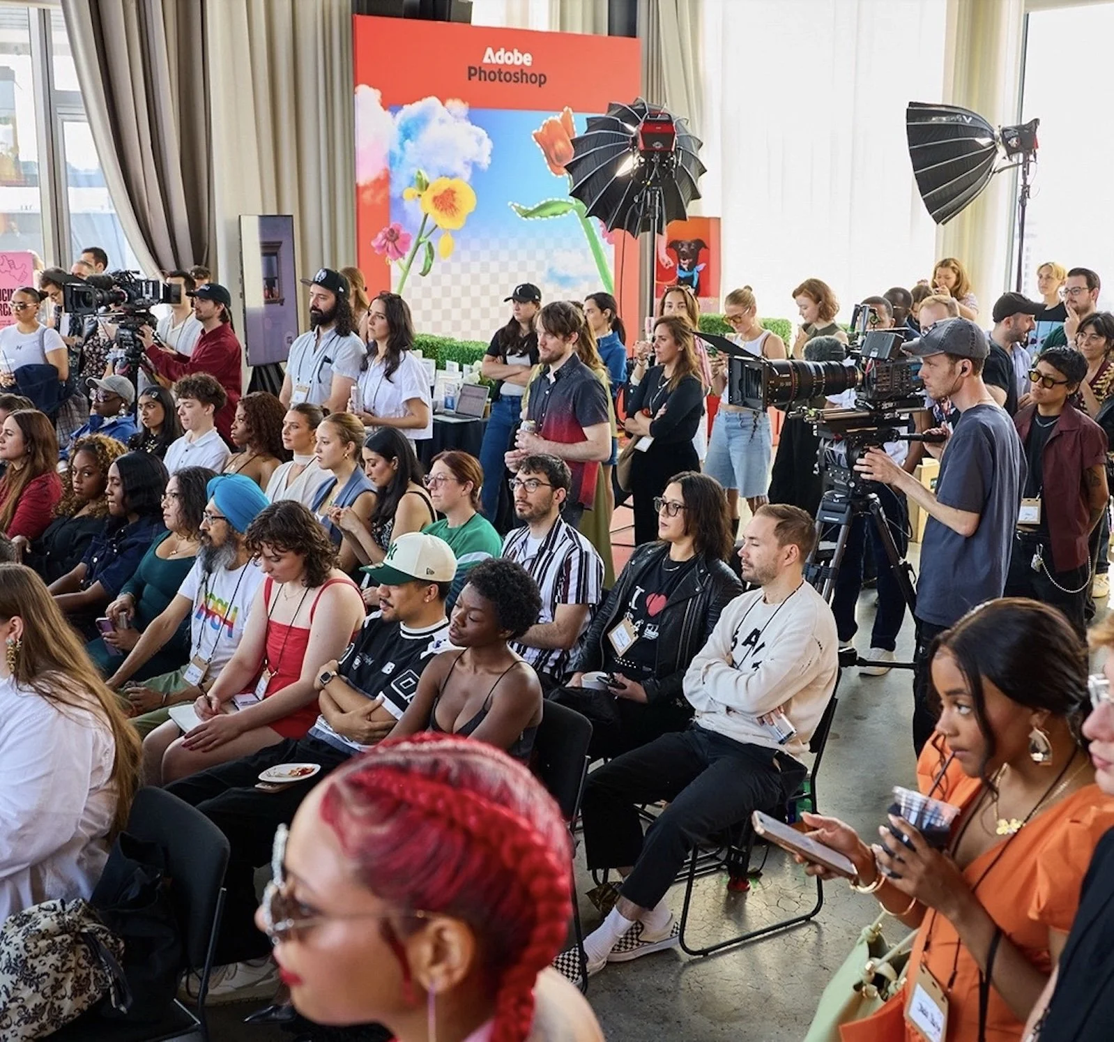 crowd2.jpg