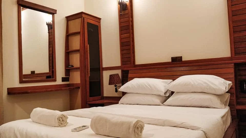 maldives-surf-camp-learn-to-surf-in-the-maldives-thulusdhoo-island-akiri-surf-retreat-5.jpg