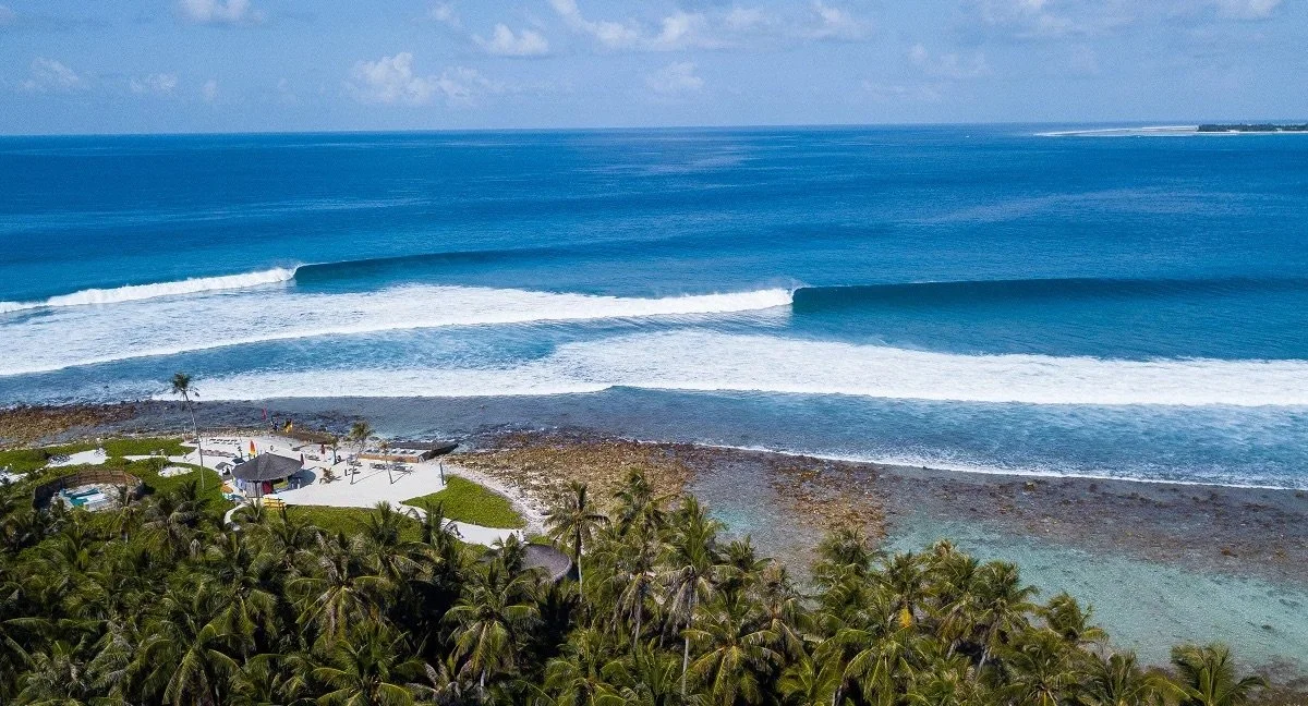 niyama_maldives_aerial_vodi_944x510.jpg